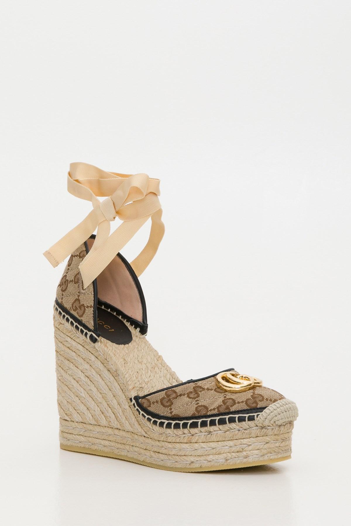 best low heeled booties