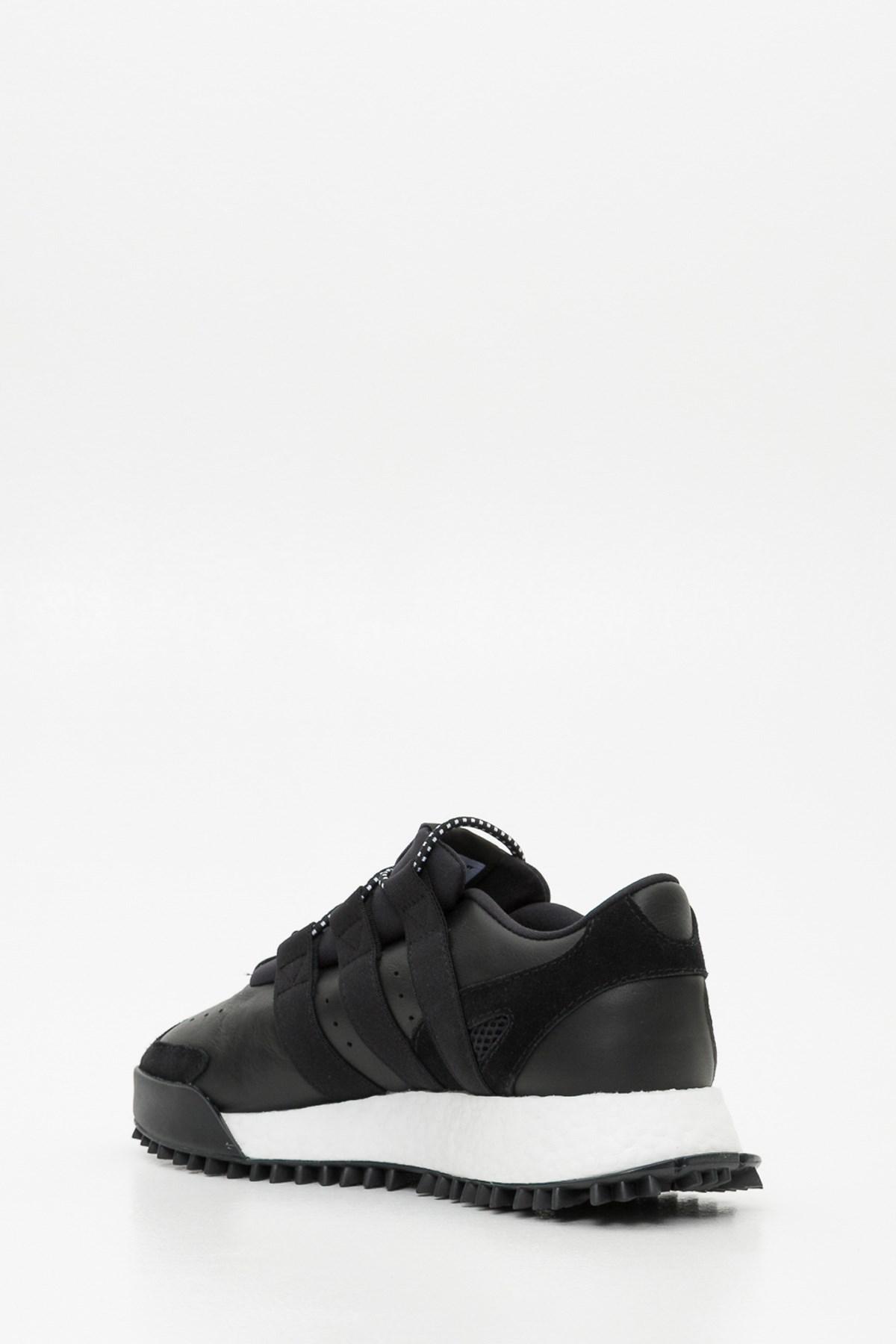 aw wangbody run sneakers