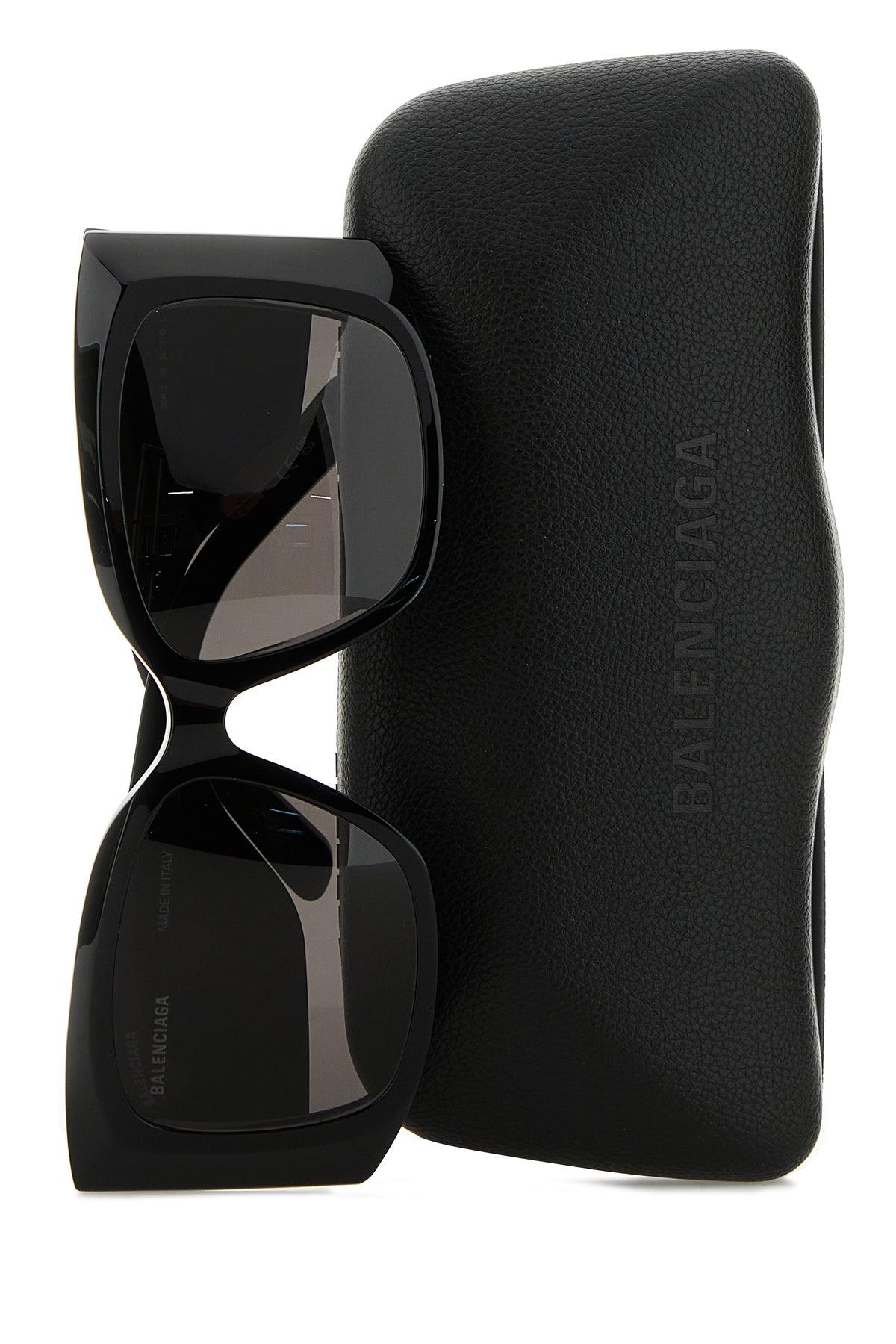 サングラス BALENCIAGA Black acetate Signature Square XL sunglasses Balenciaga Signature 54MM Square Sunglasses | Saks Fifth Avenue