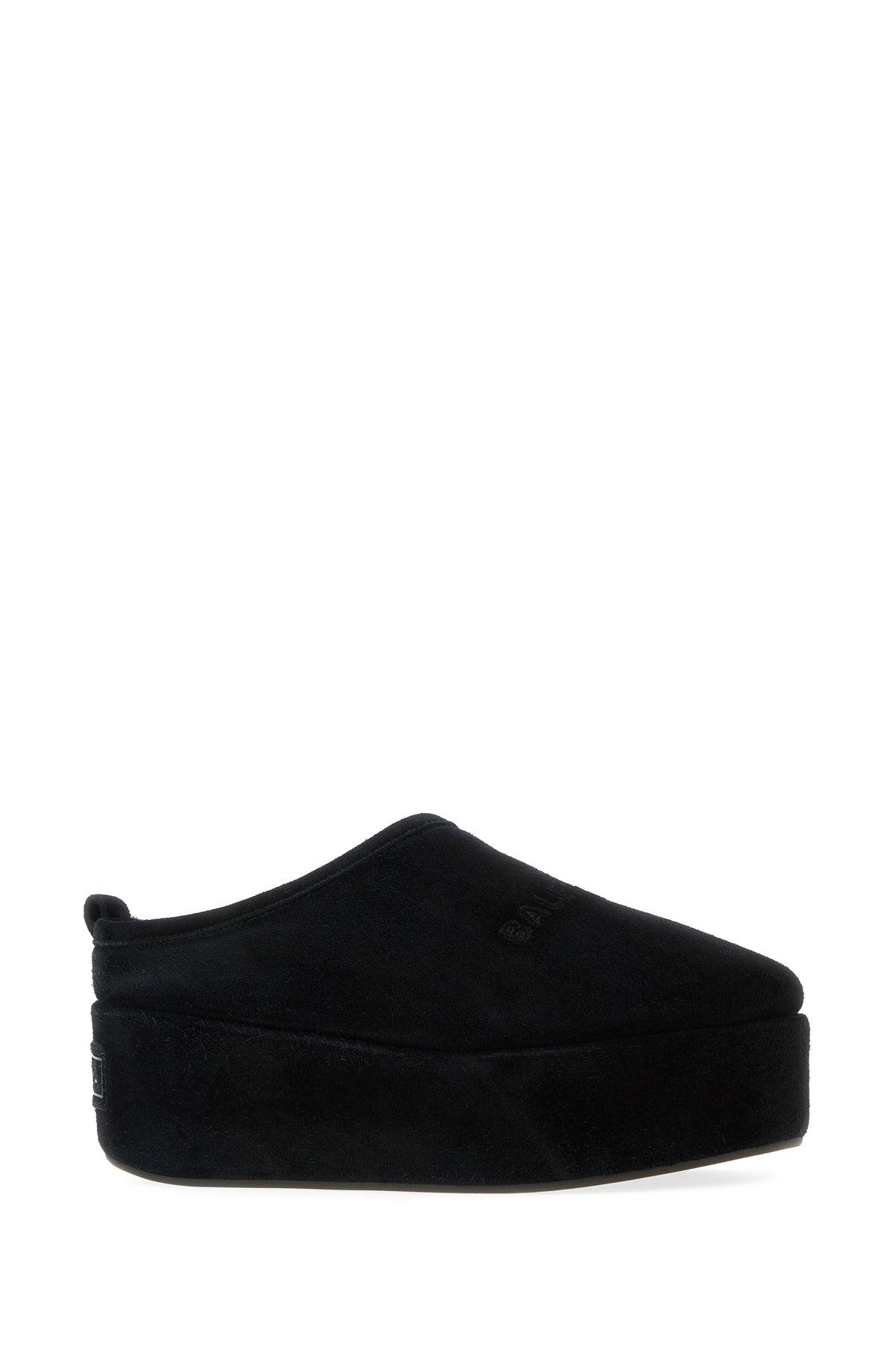 サンダル・ミュール BALENCIAGA Camel Suede Alaska Soft Slippers Alaska suede slippers in brown - Balenciaga | Mytheresa