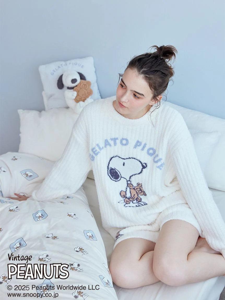 gelato pique [Peanuts] Snoopy×Bear Pullover Sweater in White