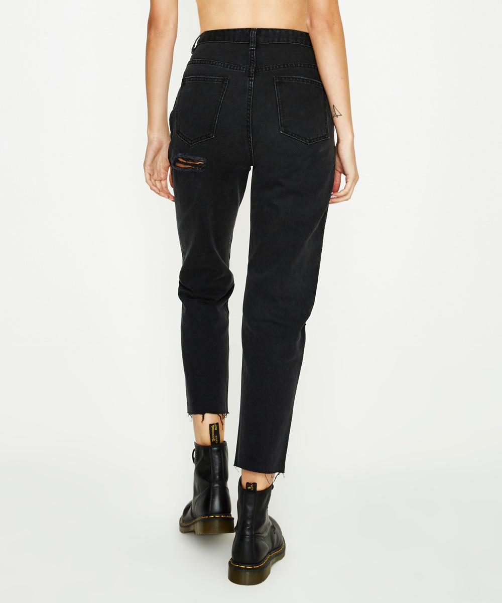 neon hart maggie mom jean