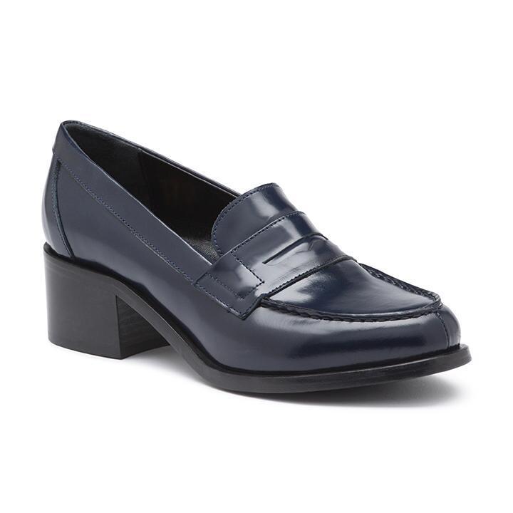 bass heeled loafer