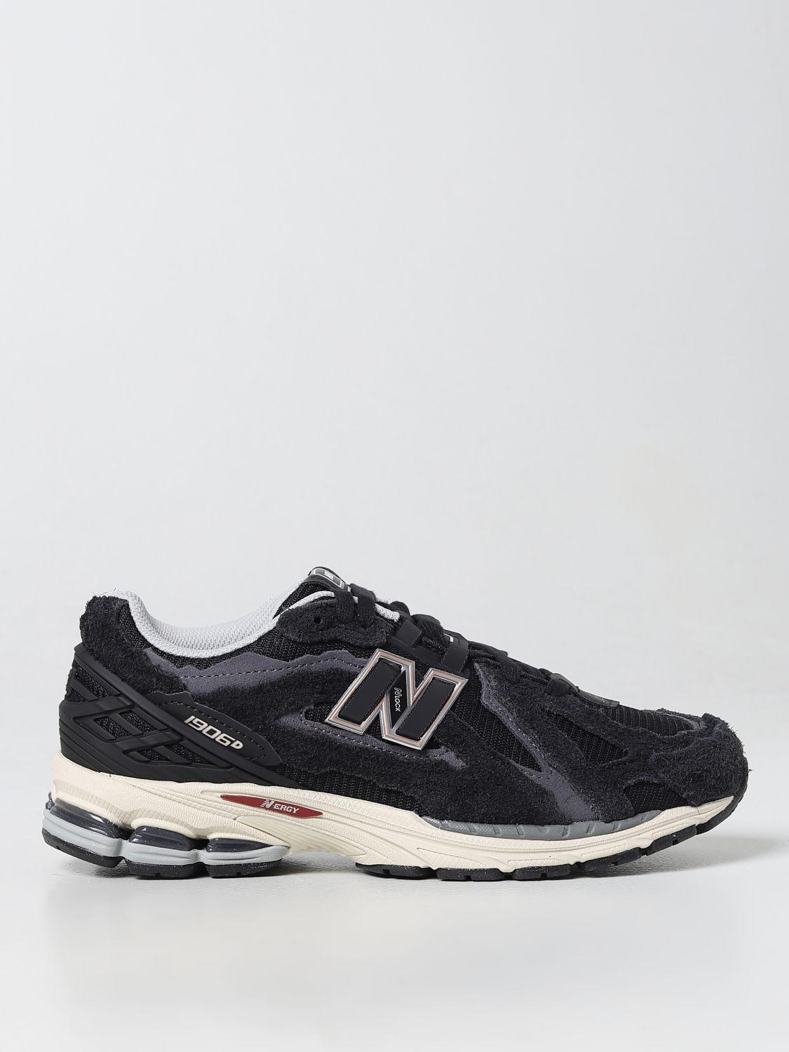 New balance shop trainers all black