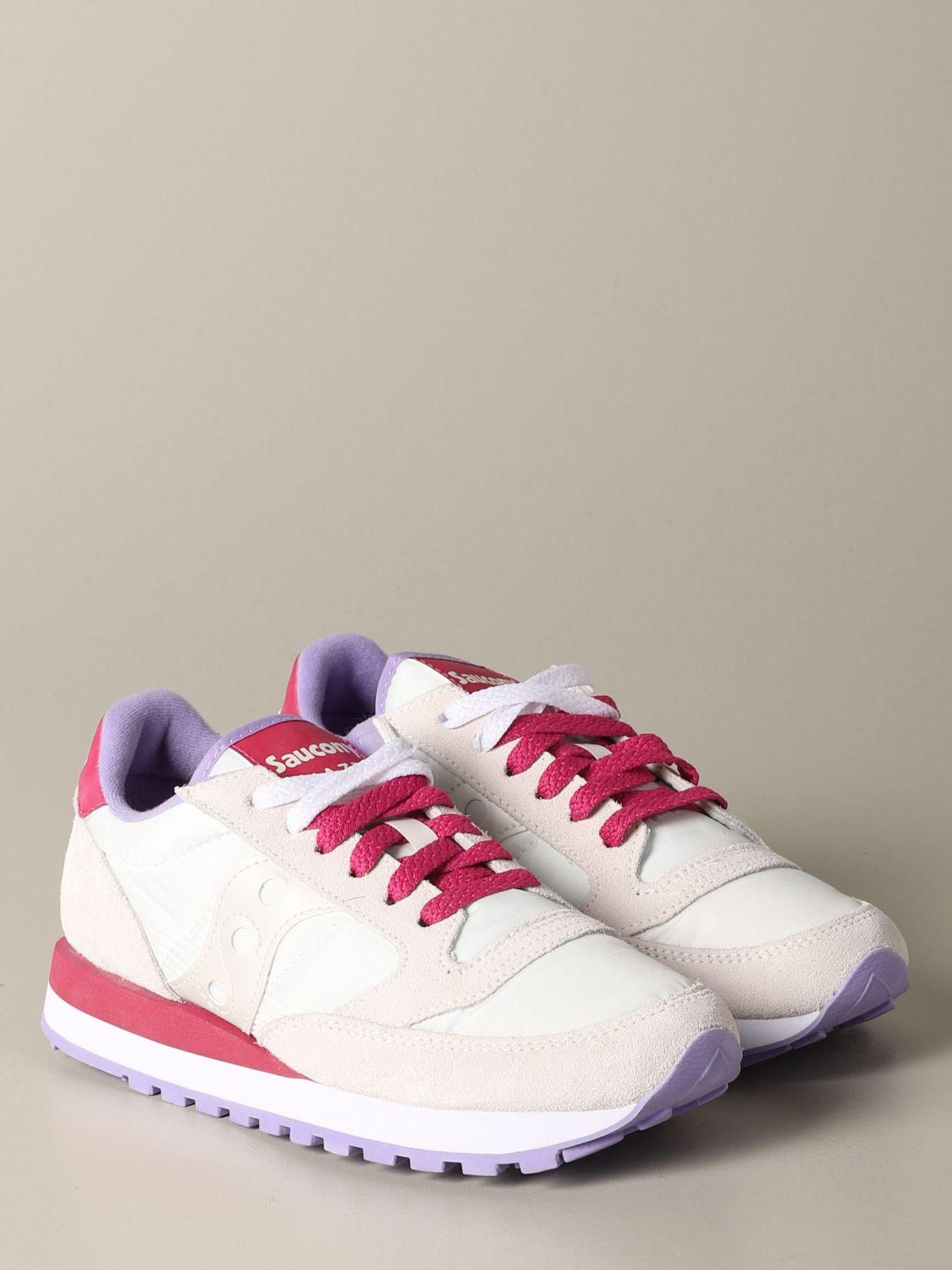 white saucony women's sneakers