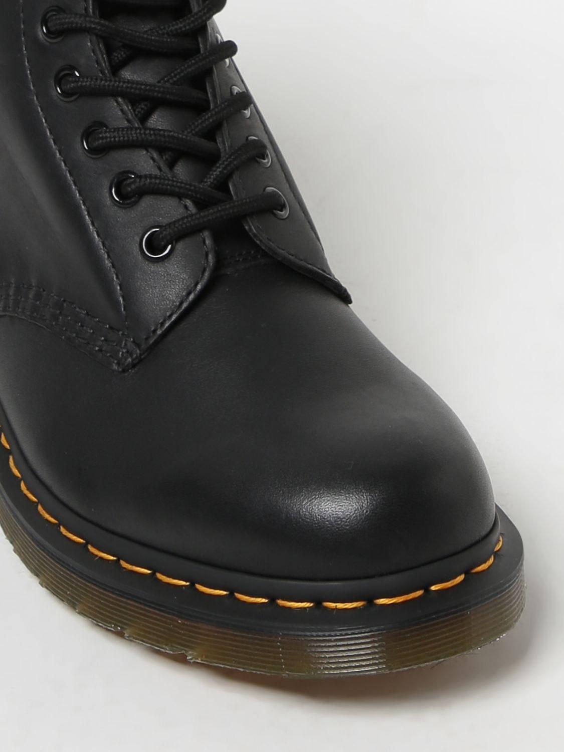 Dr martens greasy sales miglior prezzo