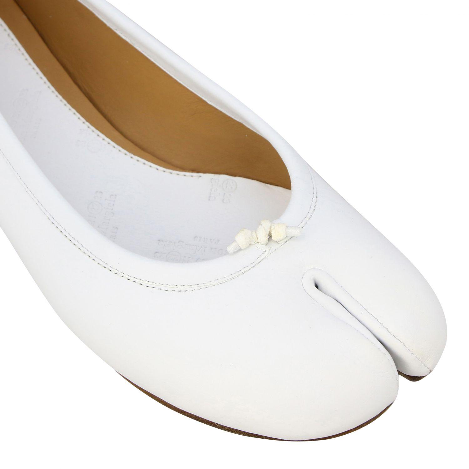Maison Margiela Leather Tabi Ballet Flat in White - Save 68% - Lyst