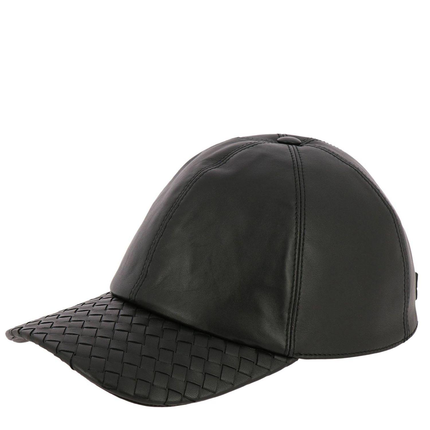 Bottega Veneta Leather Cap in Black for 