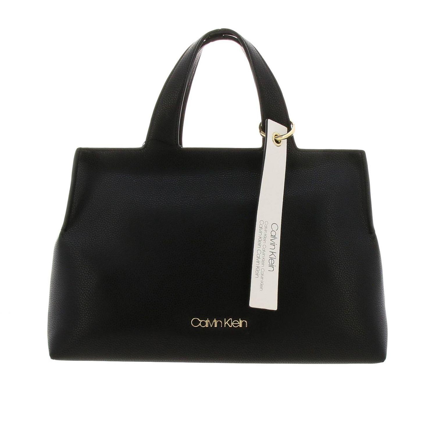 Calvin Klein Handbag Shoulder Bag Women in Black - Lyst