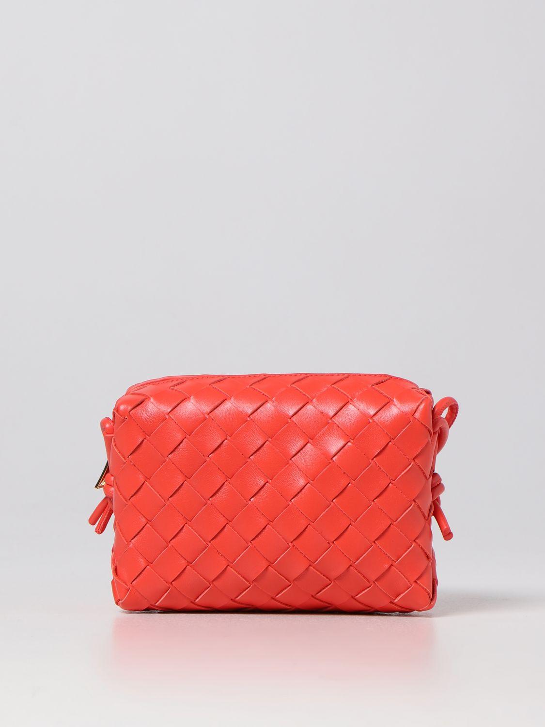 Bottega Veneta Loop Woven Leather Bag in Red | Lyst