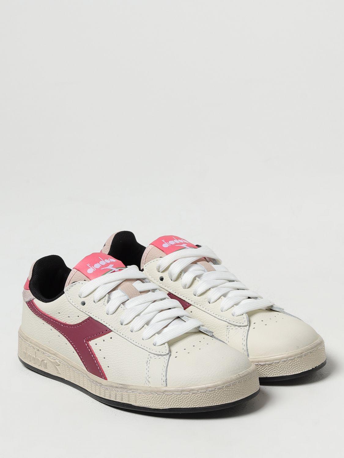 Diadora sneakers pink color