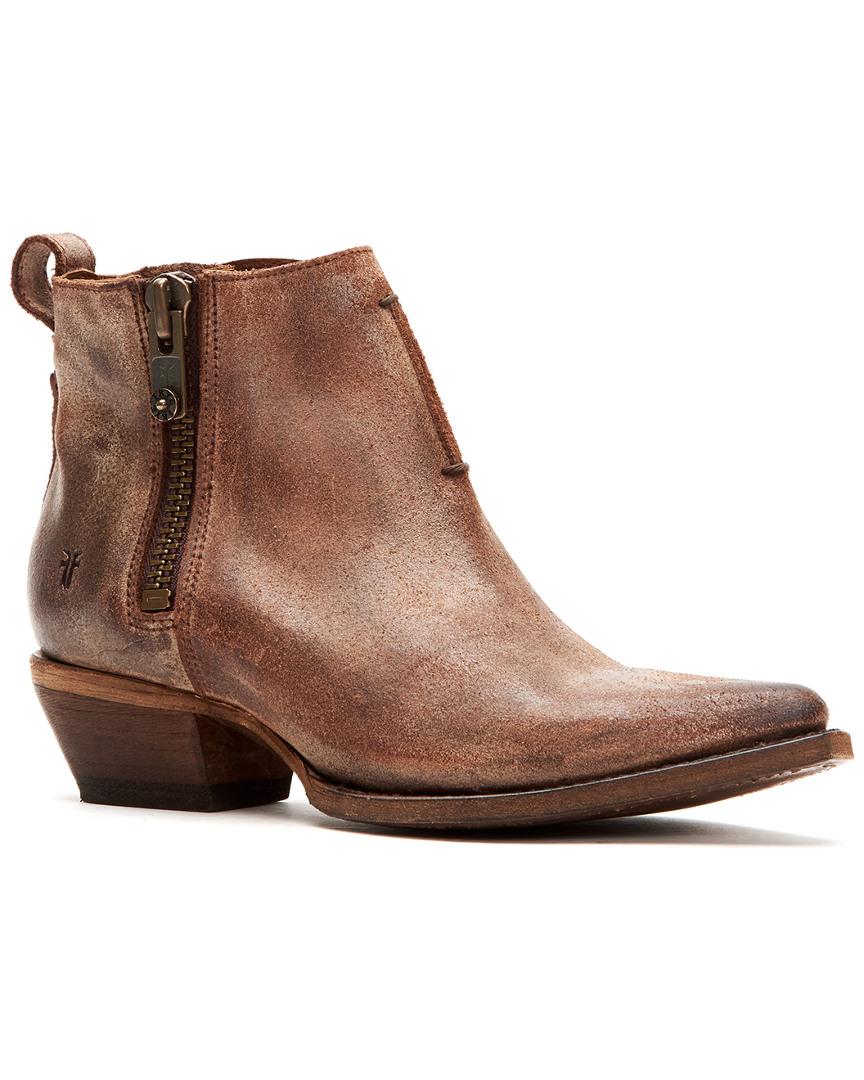 New in Box Frye Women/'s Sacha Moto Shortie Boot Chocolate Size 8.5 MSRP $ 298