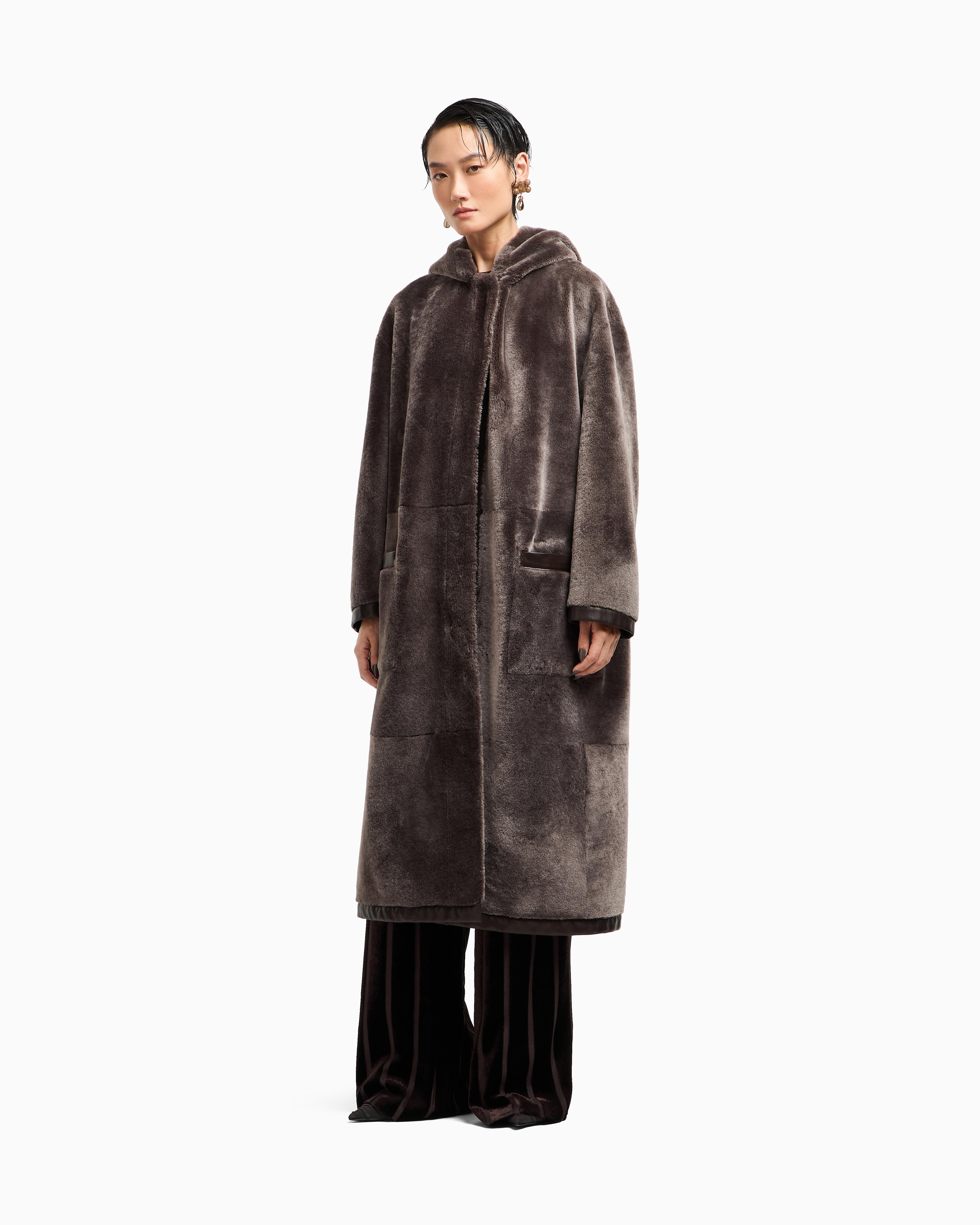 コート GIORGIO ARMANI Brown Fur Coat Vintage Giorgio Armani Fur Suede Coat With Fur Trim in Size