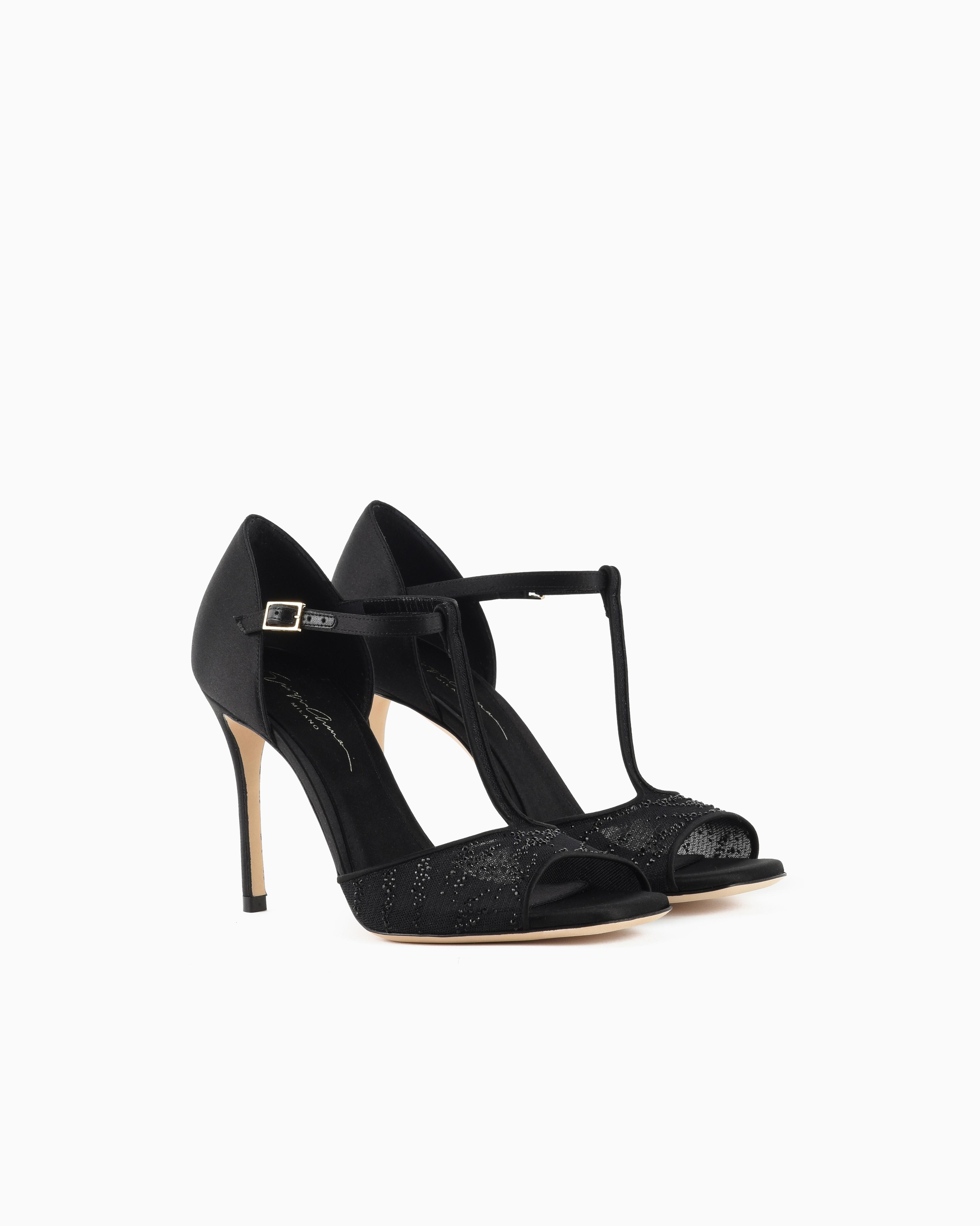 GIORGIO ARMANI　未使用　ハイヒール Giorgio Armani Women's Purple/Red Suede Stiletto Heels Ankle