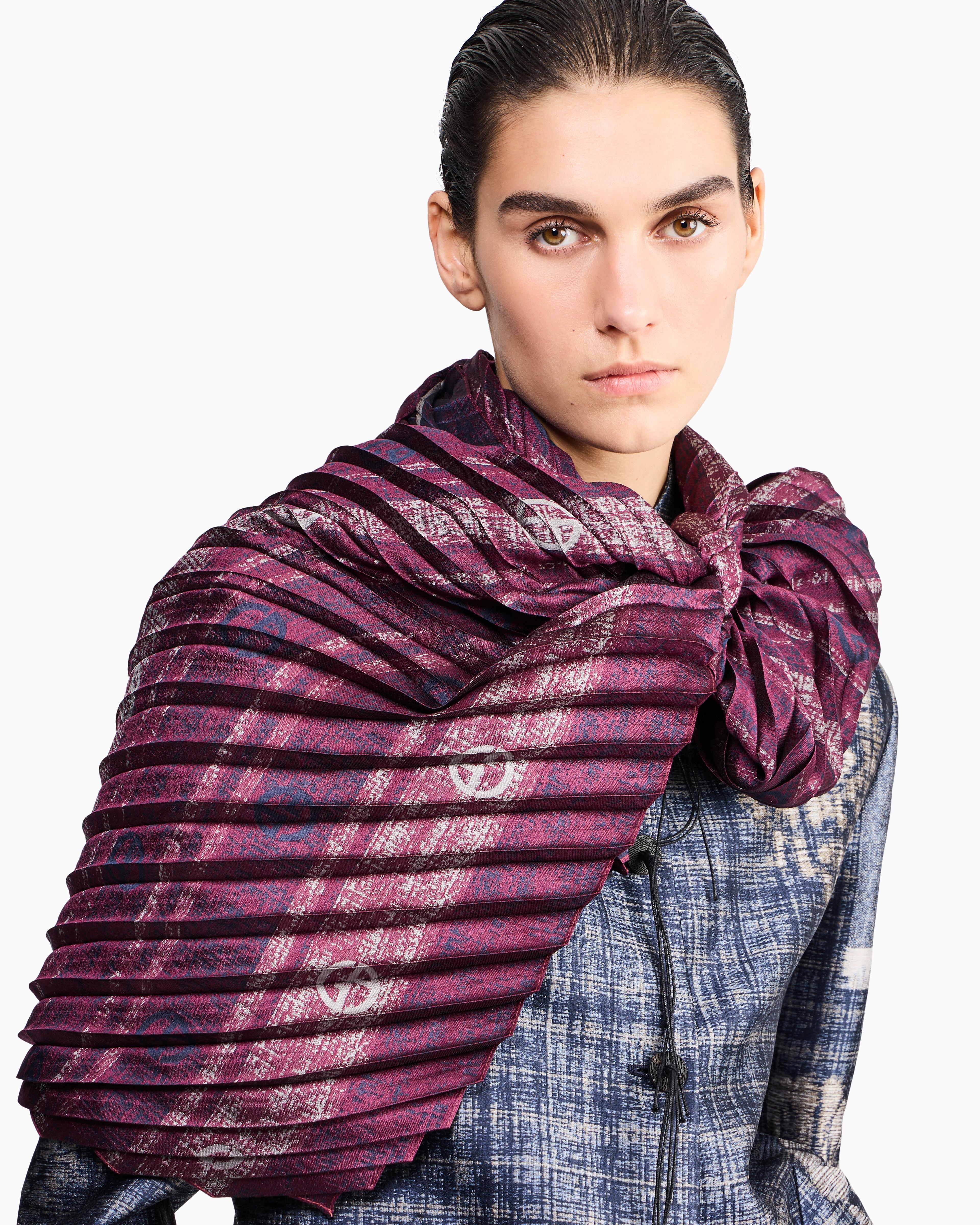 Giorgio Armani Scarves and mufflers for Women | Online Sale up to