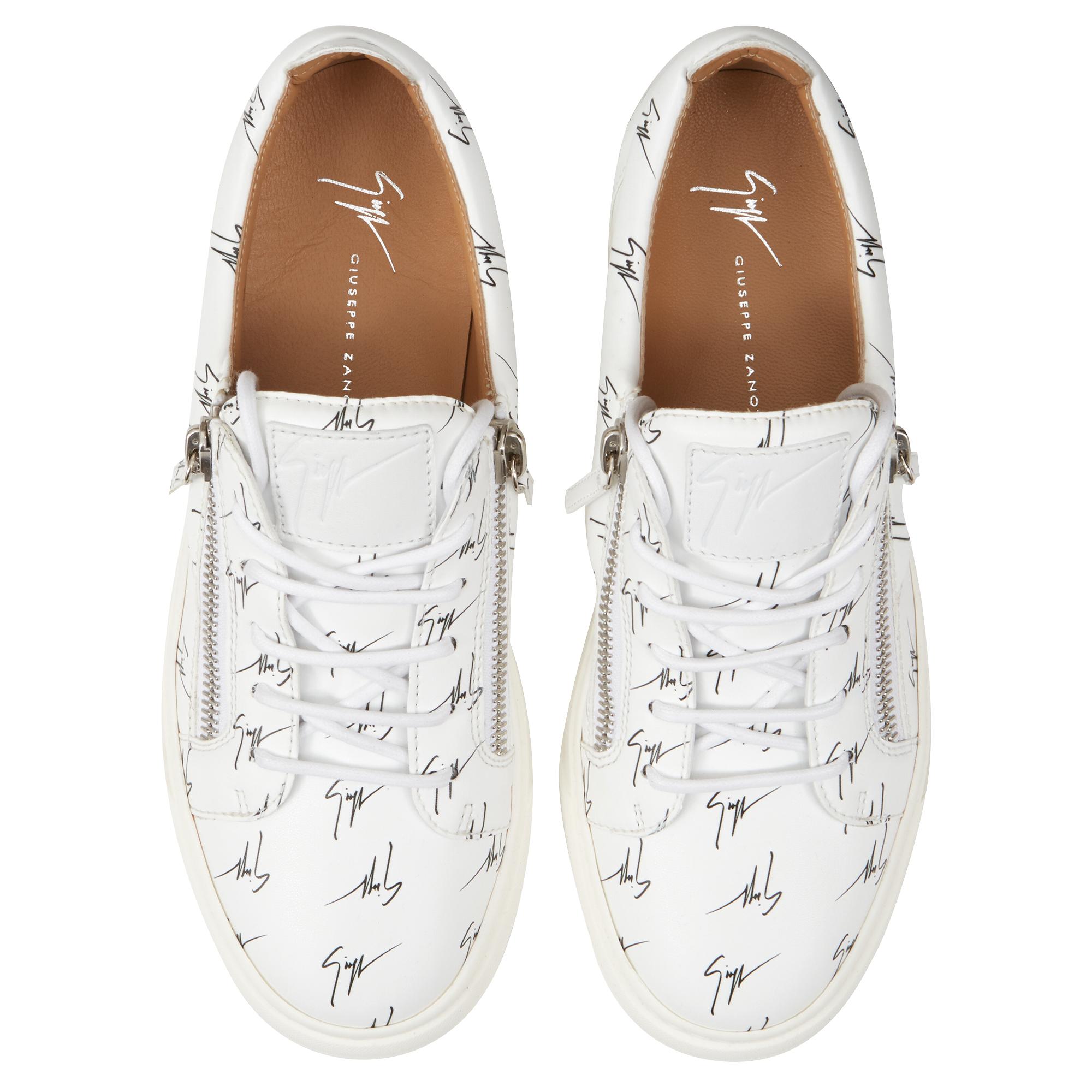 signature formal shoes price