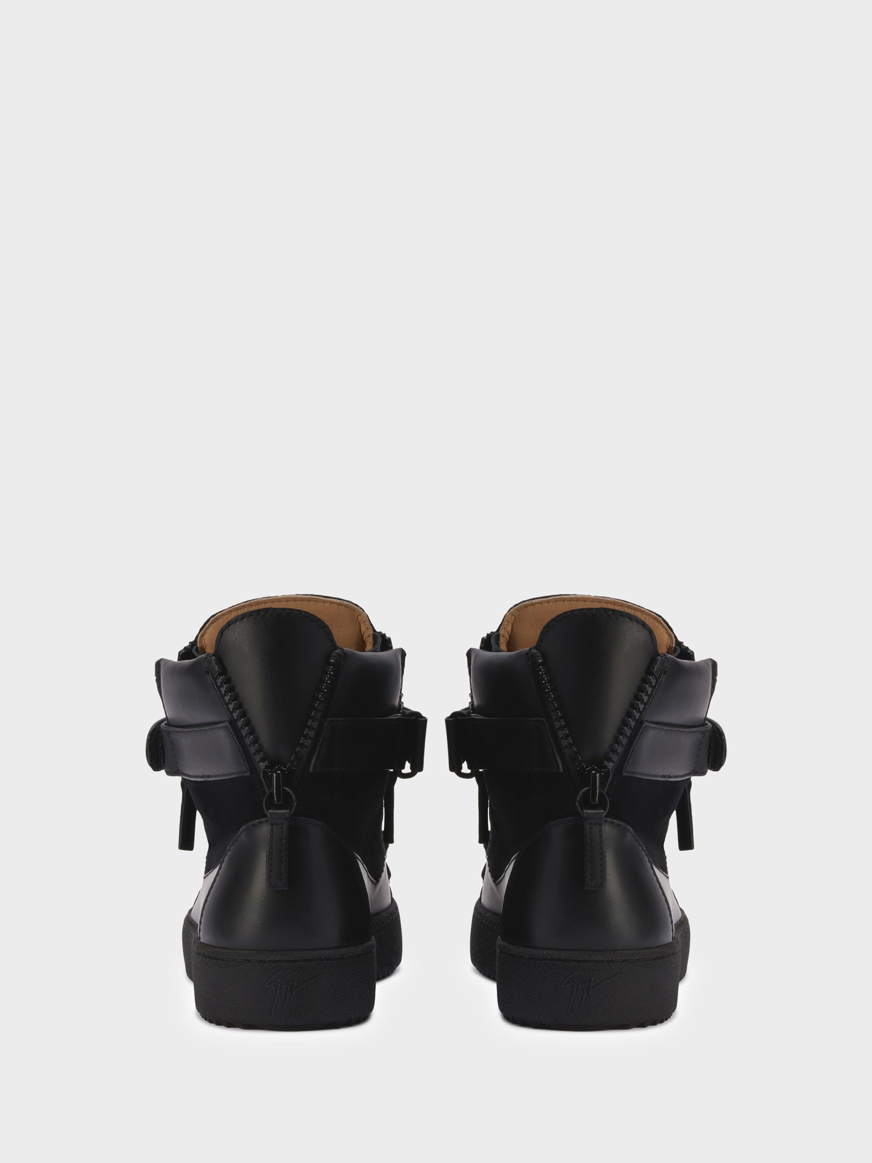 ティート　チョップマン Giuseppe Zanotti Coby Matt Lace-Up Side-Zip Sneakers in Black for