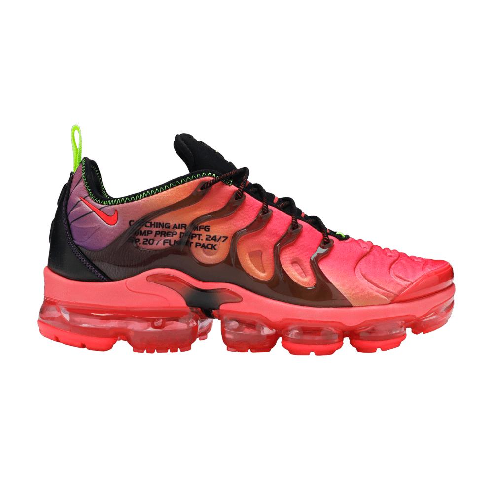 nike red vapor max plus