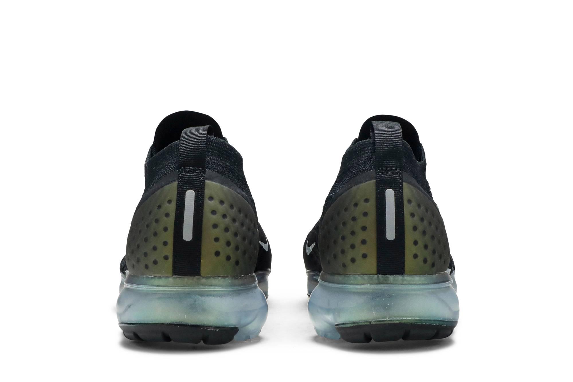 Nike Air Vapormax Flyknit 2 in Gold (Metallic) for Men - Lyst