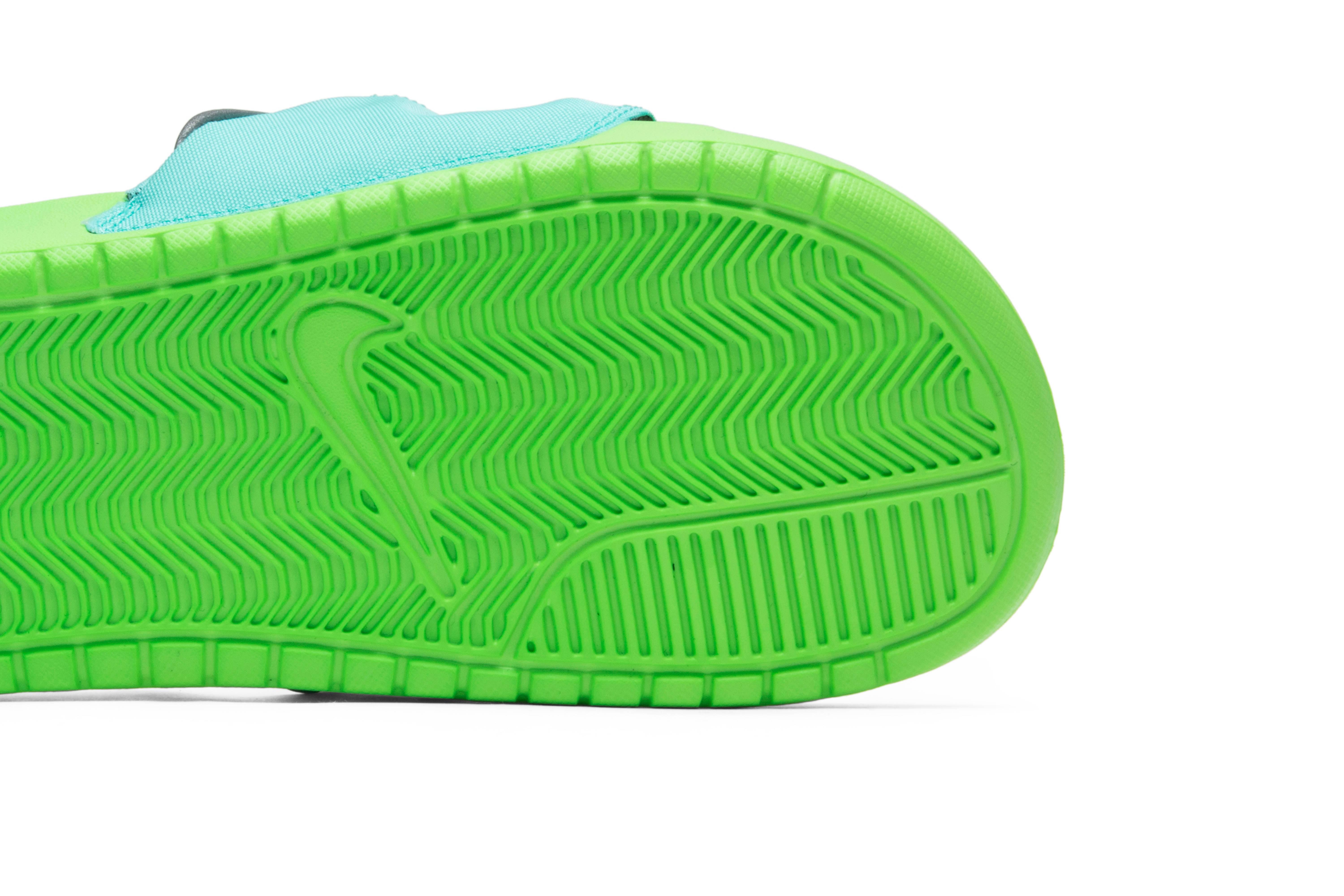nike fanny pack slides finish line