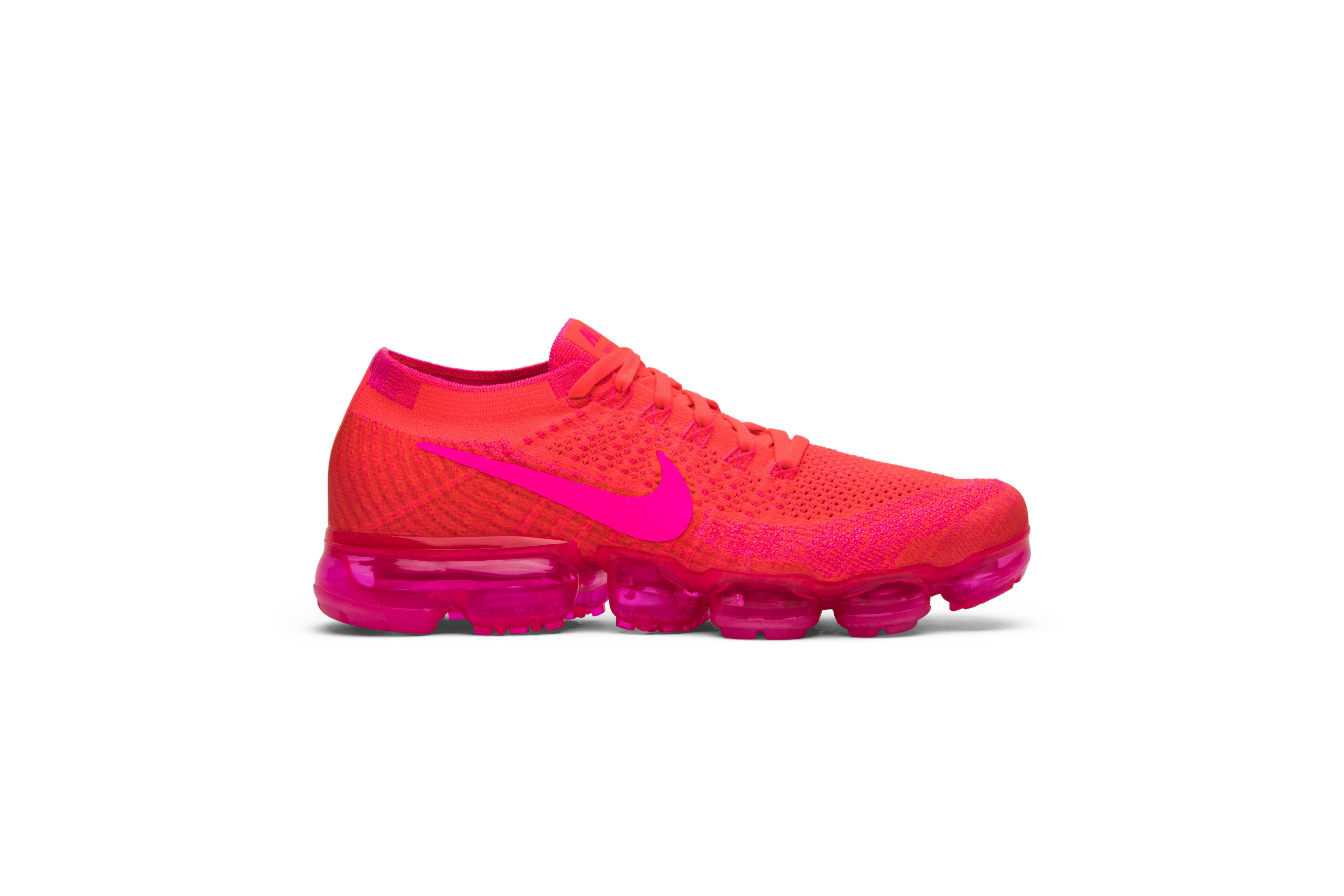 womens pink vapormax