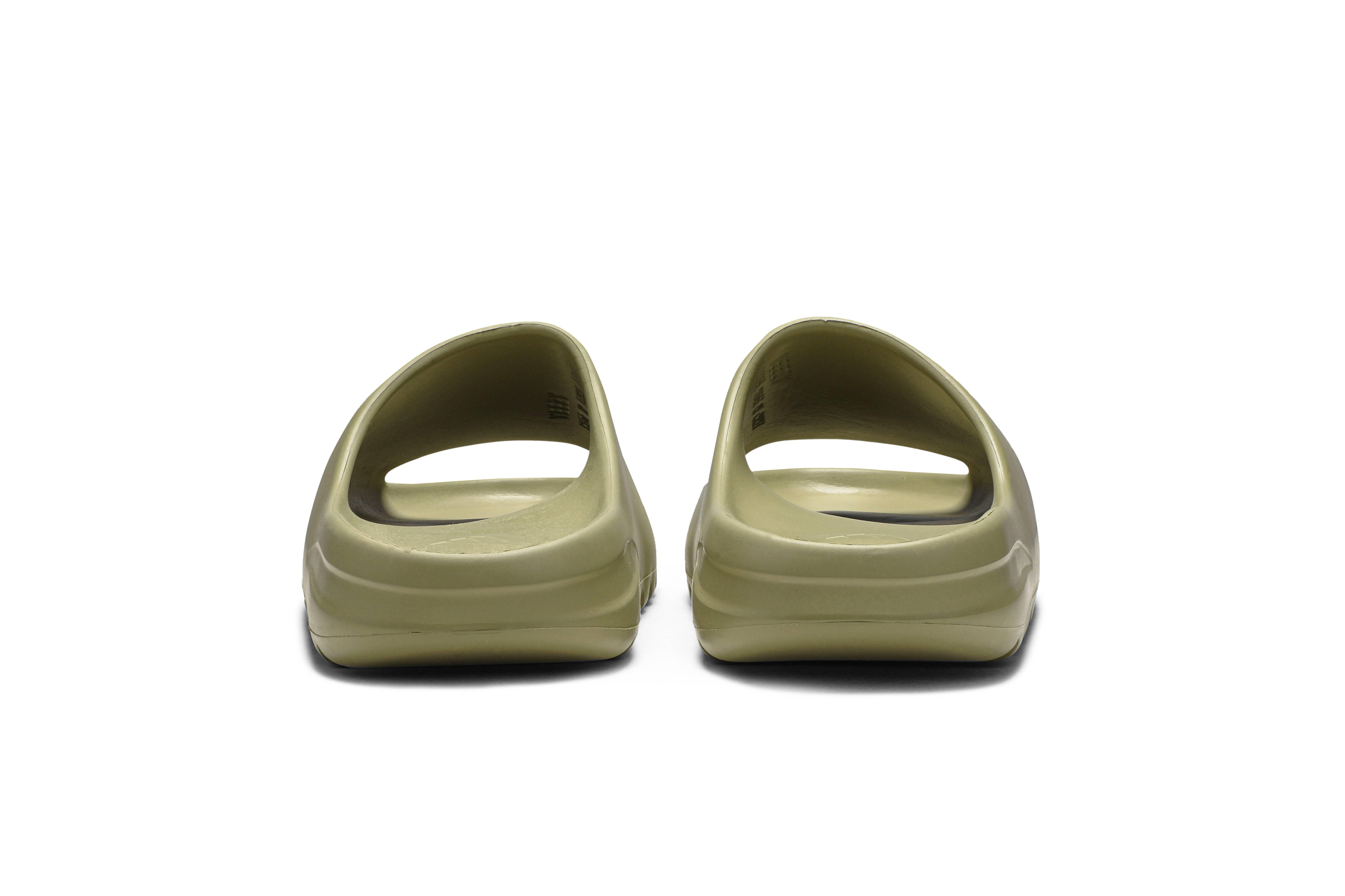 yeezy slides tan