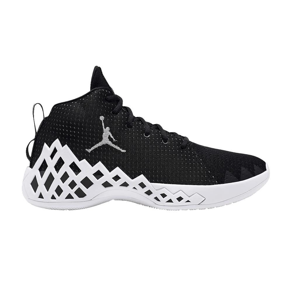 basketball shoe jordan jumpman diamond mid