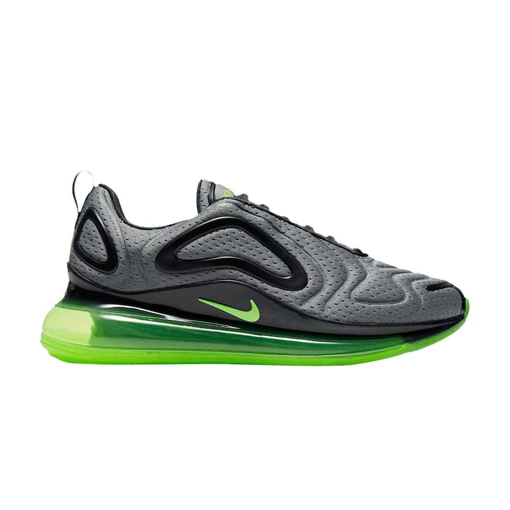 nike air max 720 trainers in grey