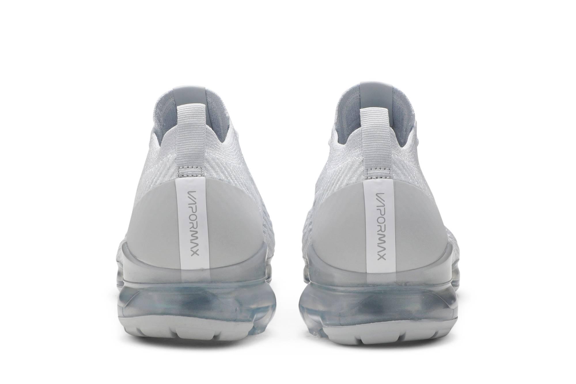 white vapormax flyknit men's