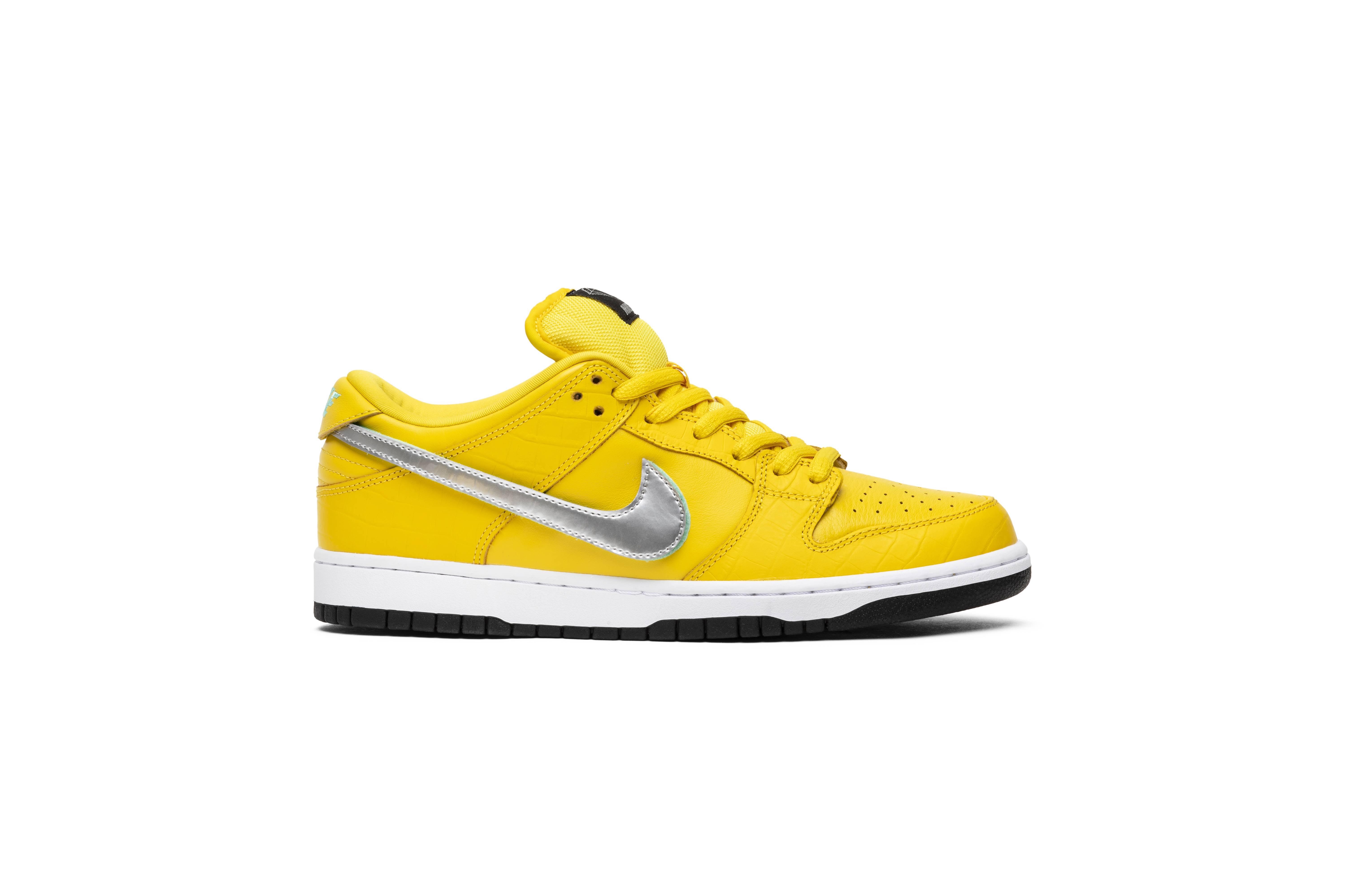 Nike Sb Dunk Low Pro Og Qs 'canary Diamond' in Yellow for Men - Save 2% - Lyst