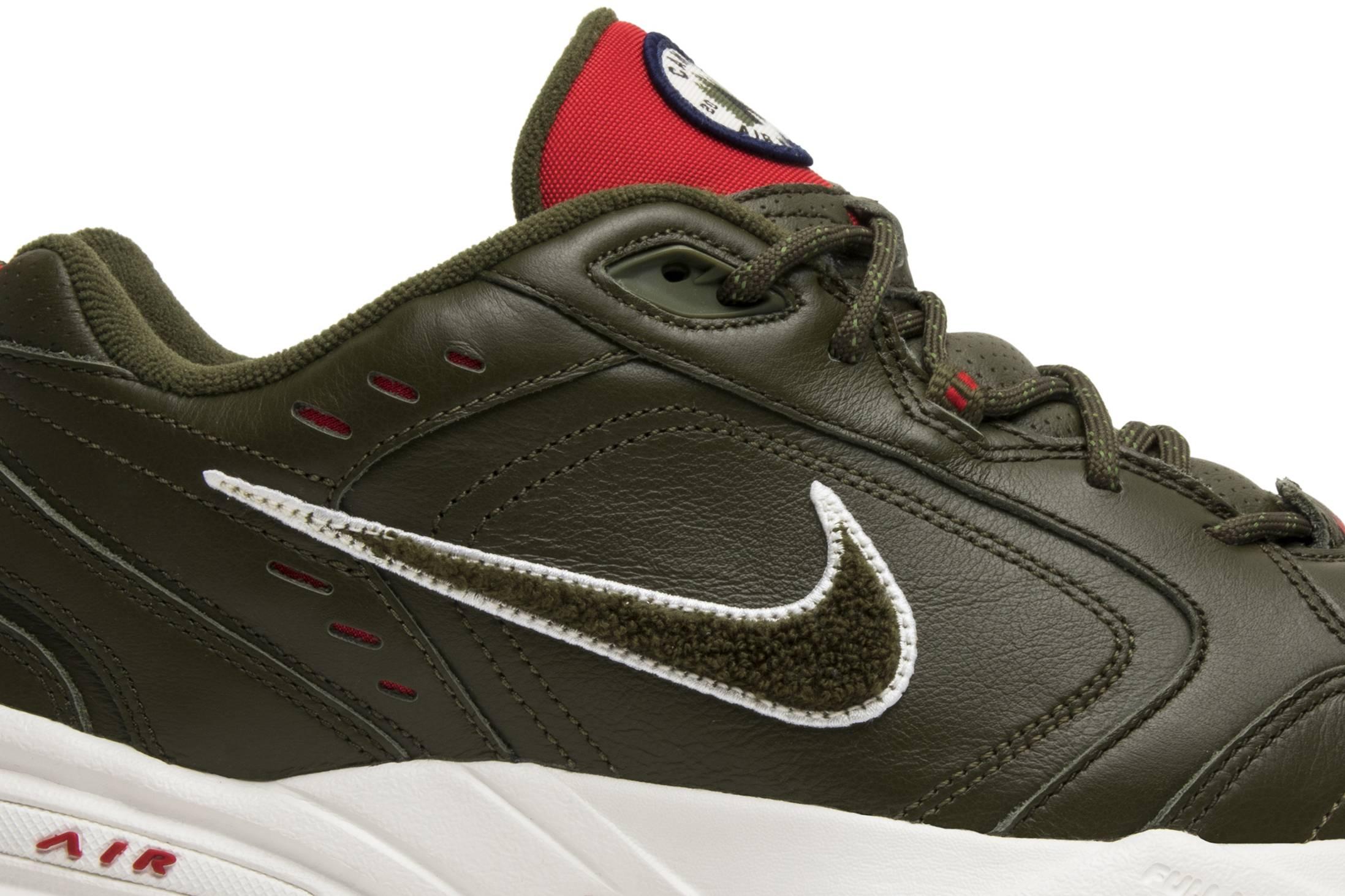 green nike monarch