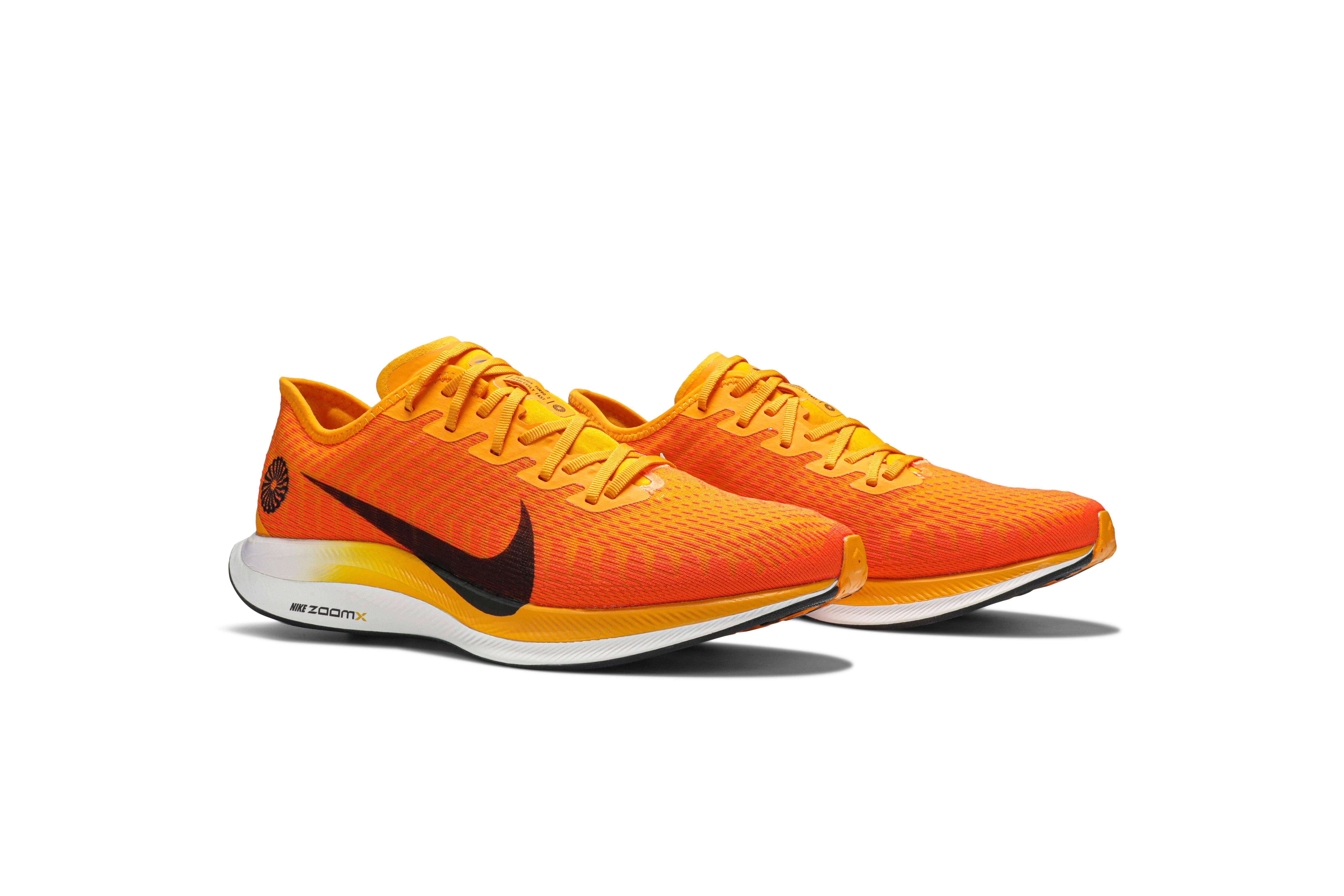 nike pegasus turbo orange