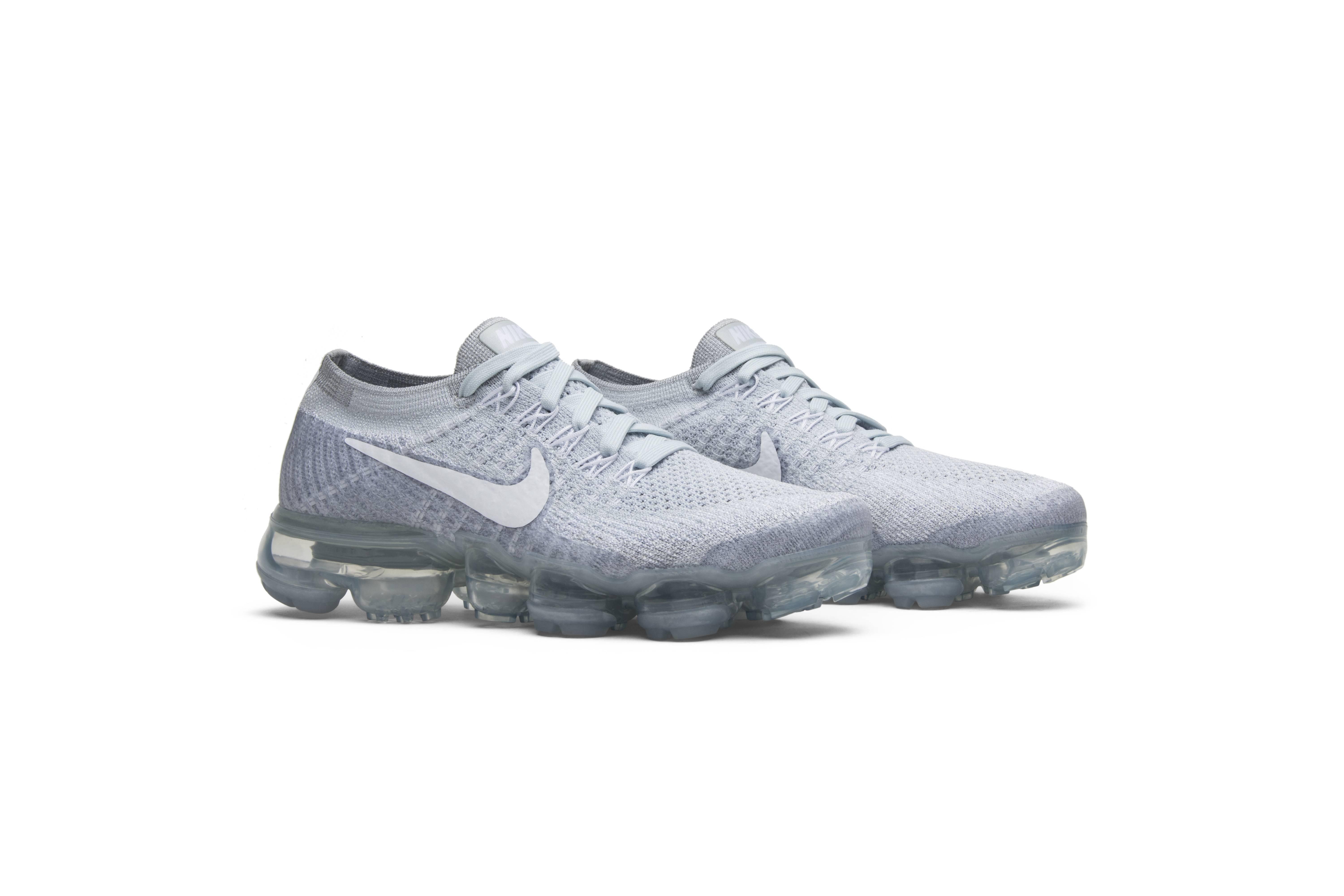 grey nike air max vapormax