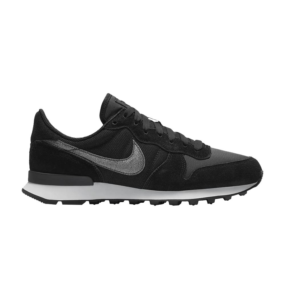nike internationalist women black and white