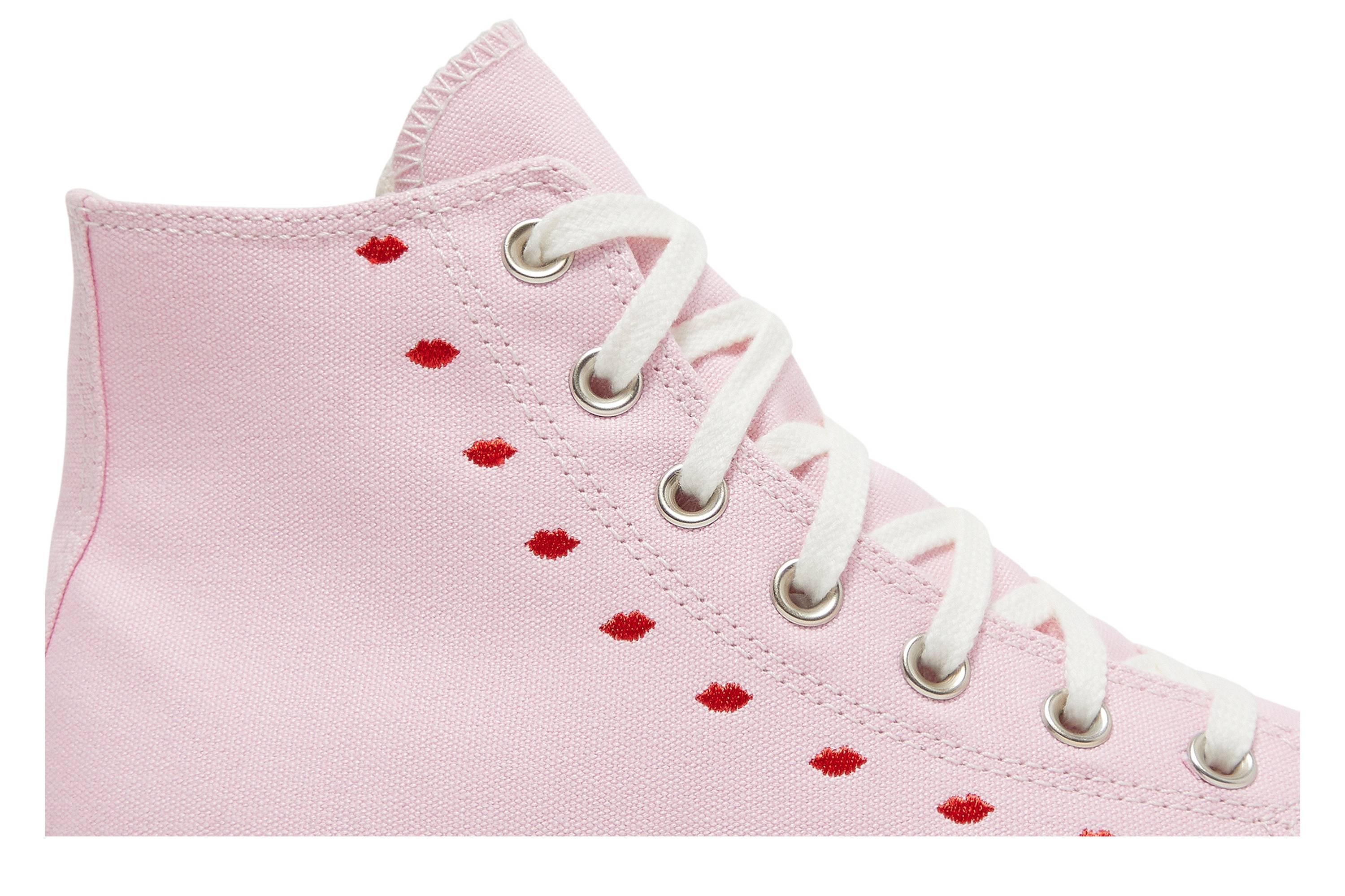 Converse Chuck Taylor All Star High 'embroidered Hearts - Cherry Blossom'  in Pink | Lyst