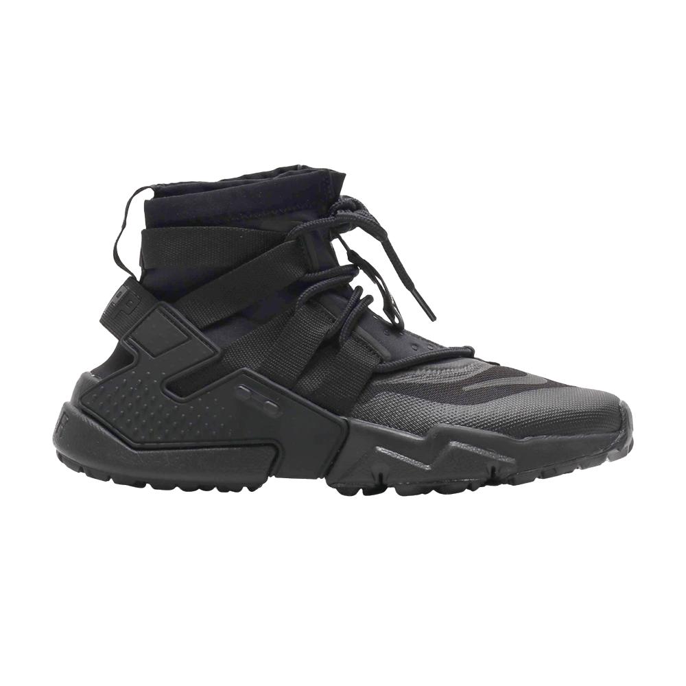 nike air huarache gripp on feet