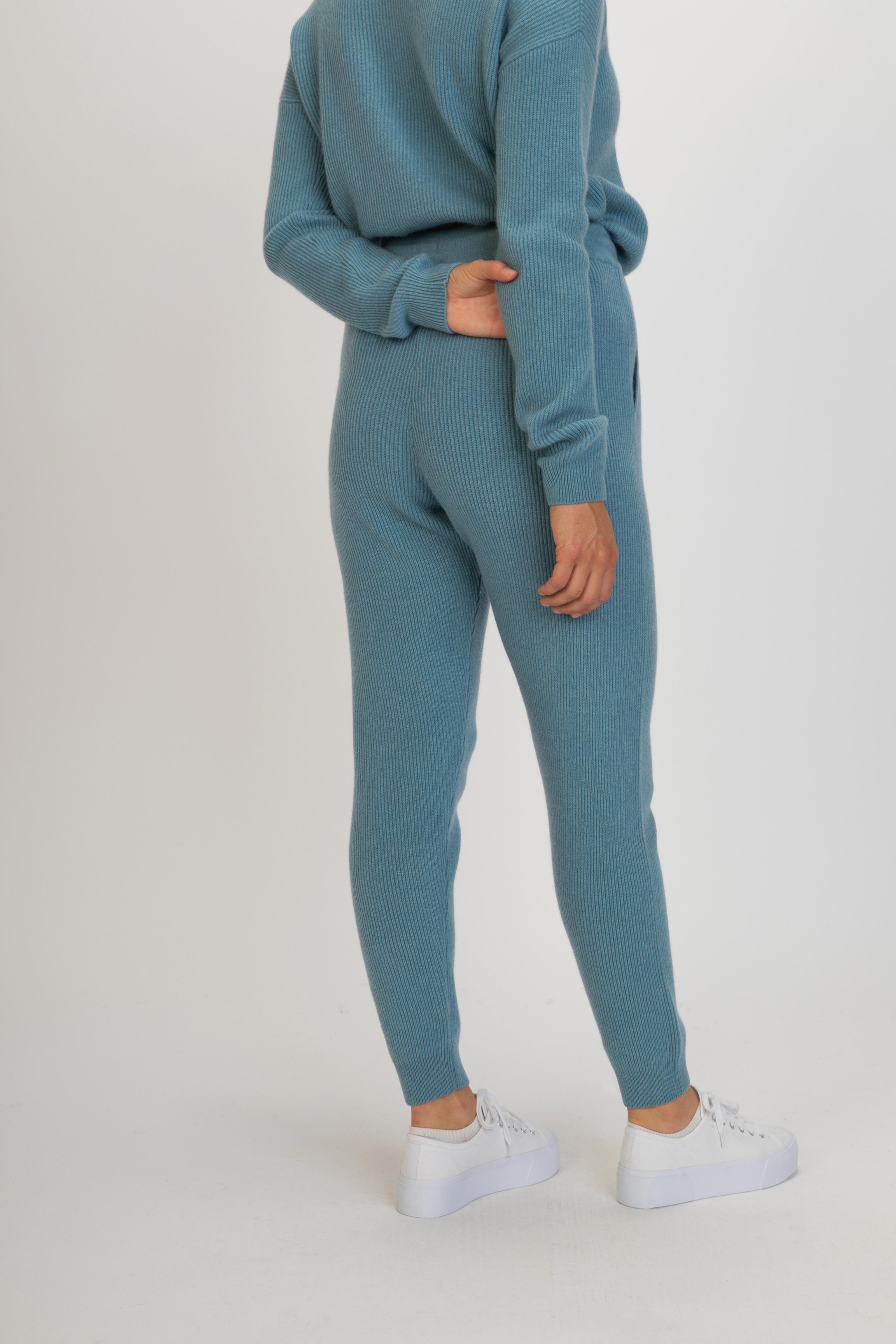 Gobi Cashmere Cashmere JOGGERS in Blue 