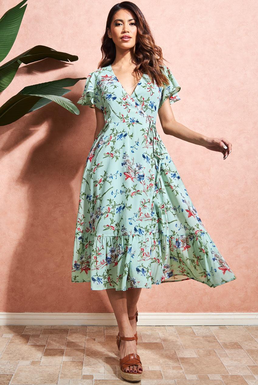 City Goddess Wrap Flutter Sleeve Floral Midi Dress in Green Lyst UK