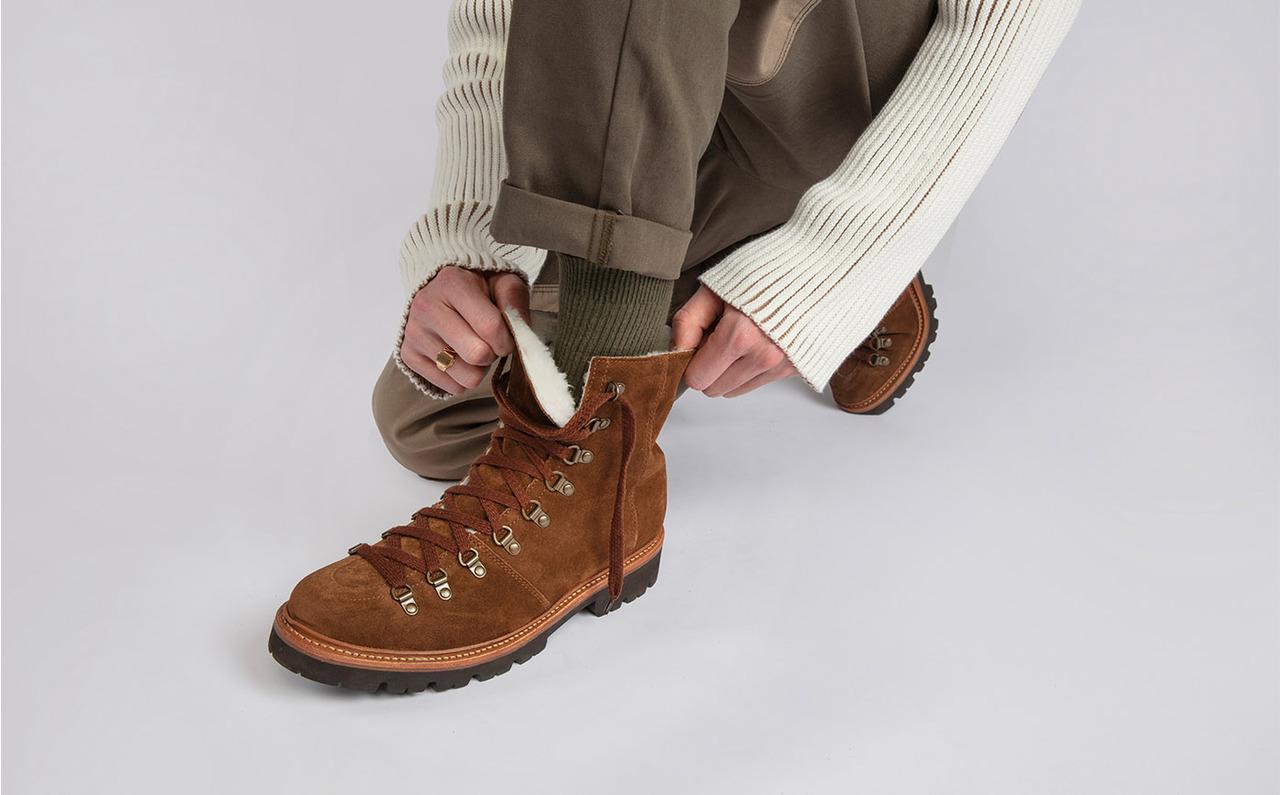 brady hiker boot