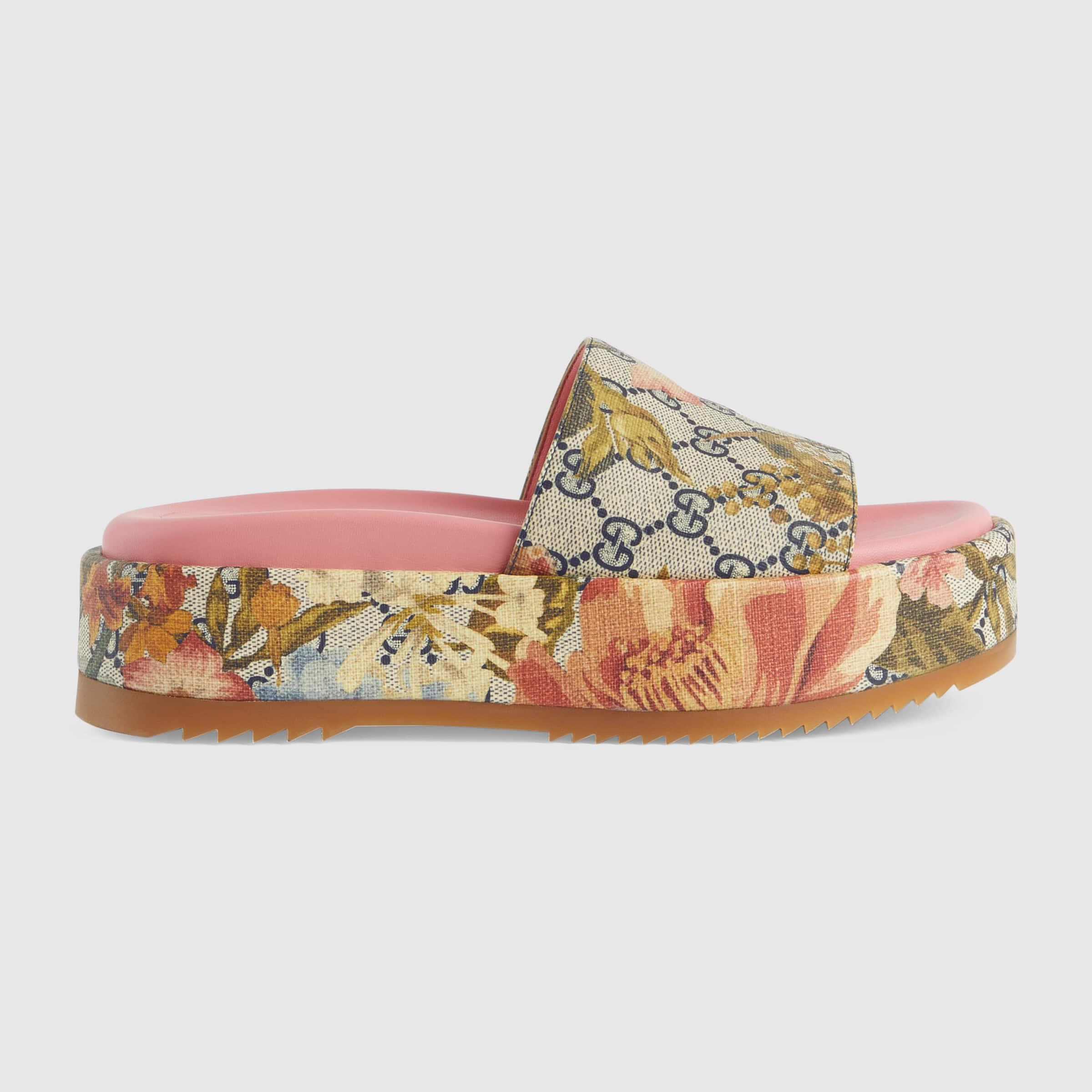 Gucci Online Exclusive Women's Flora Sandal in Blue | Lyst