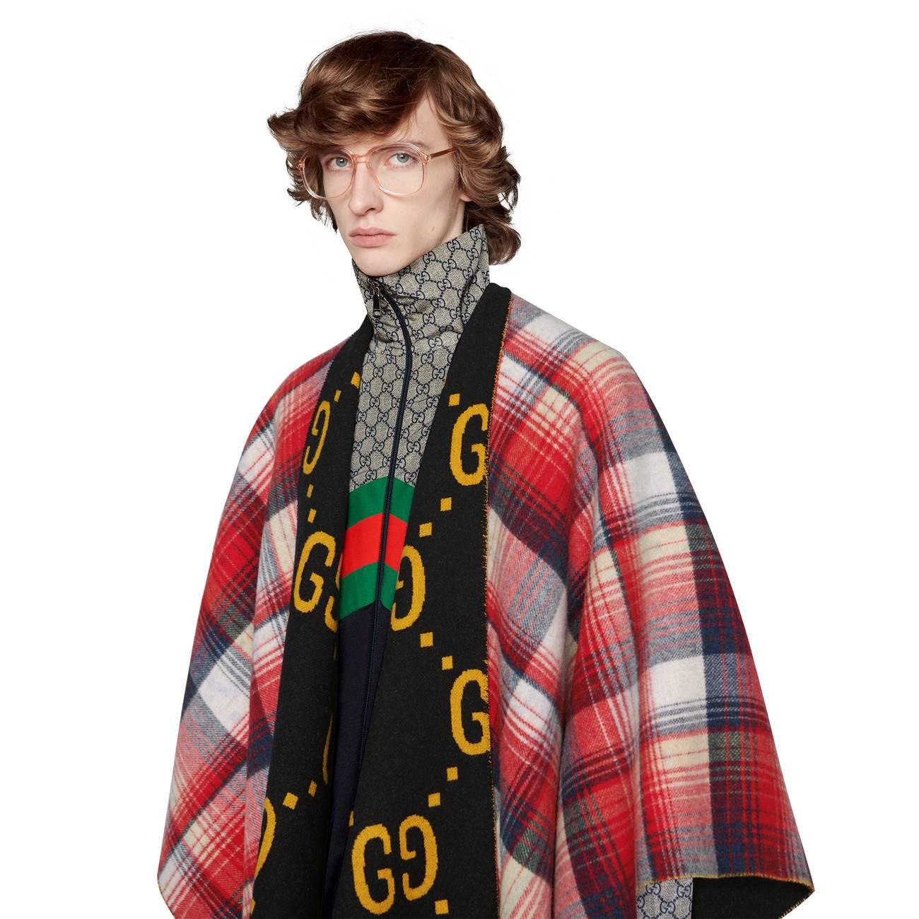 Gucci Reversible GG Wool Poncho in Black - Lyst