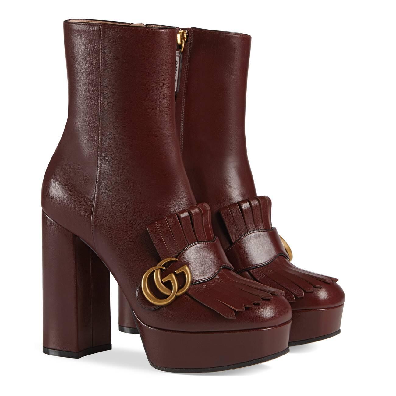 stuart weitzman gardiner block heel ankle bootie