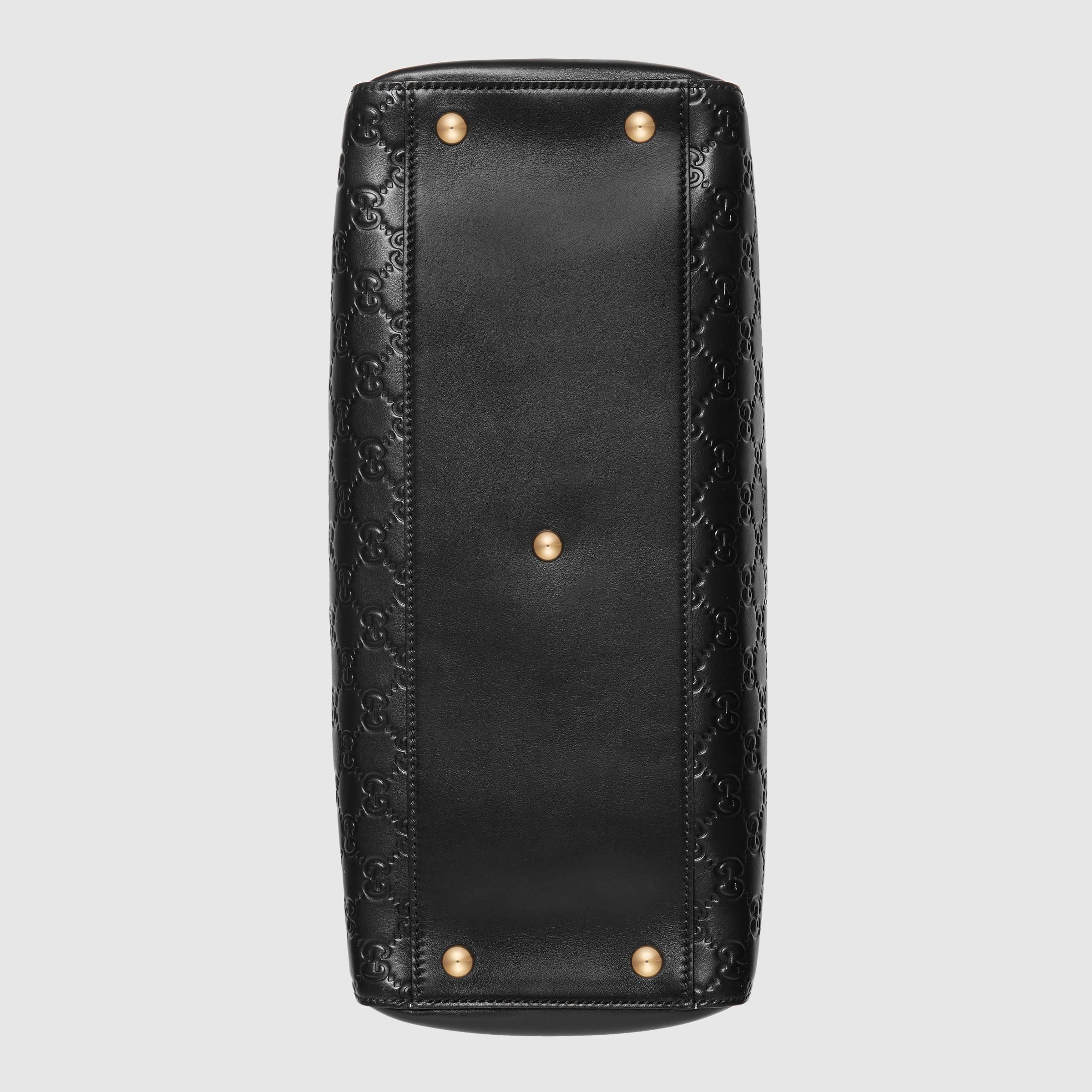 Gucci Leather Soft Signature Shoulder Bag - Lyst