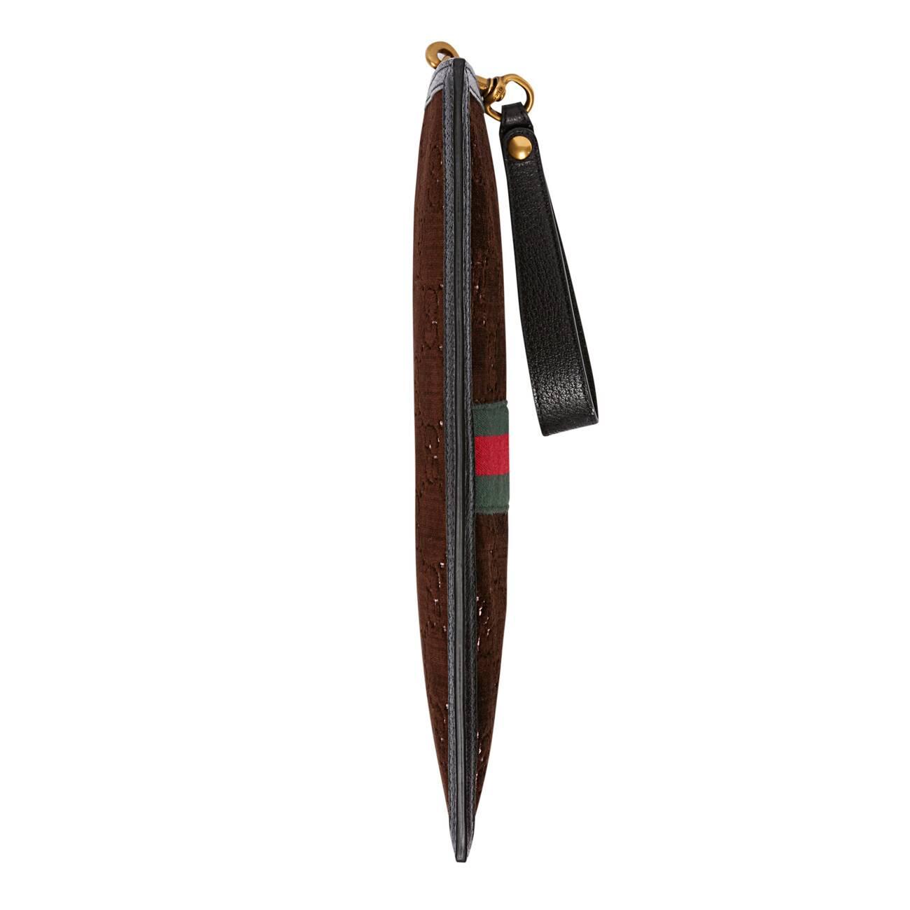 gucci velvet pouch