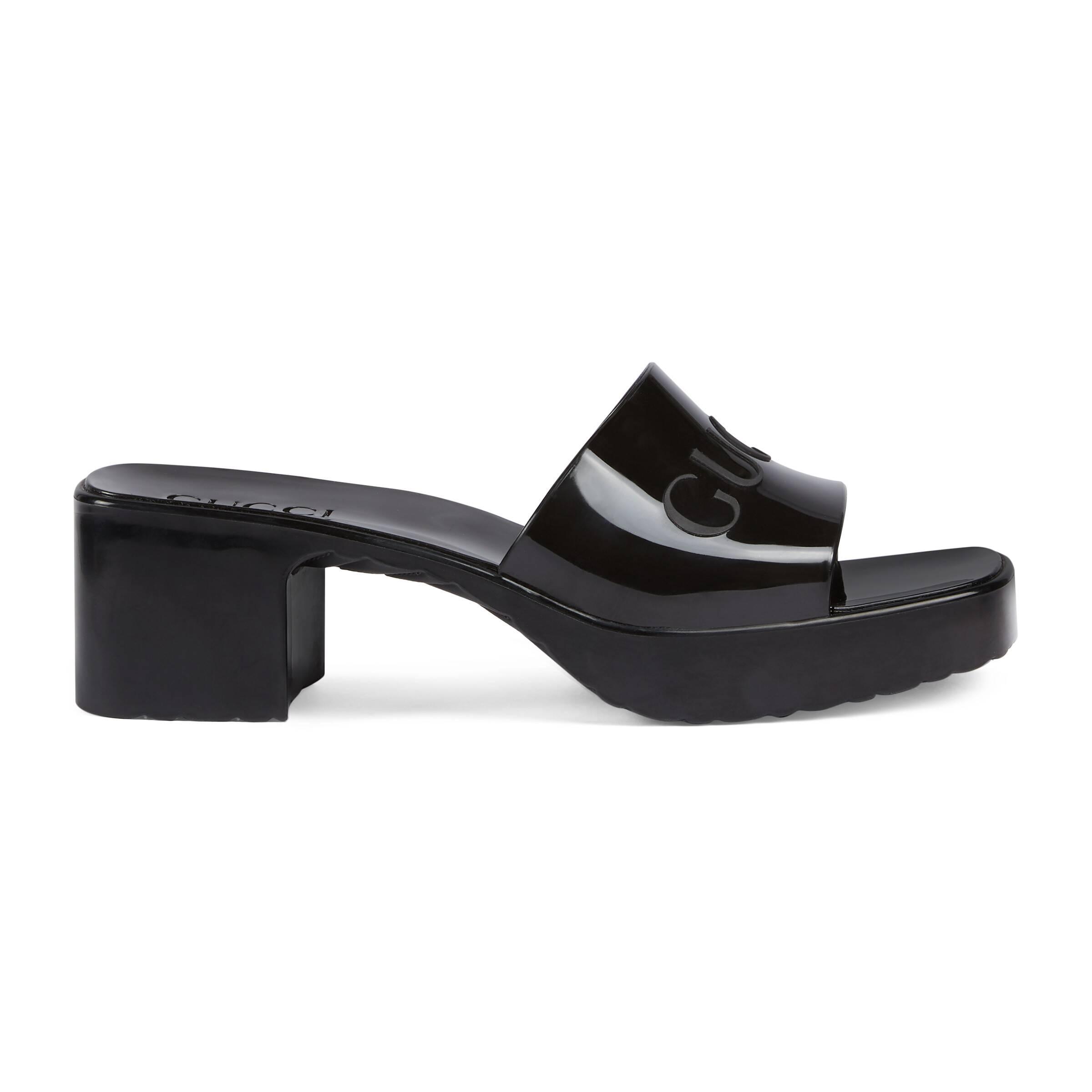 gucci rubber sandals outfit