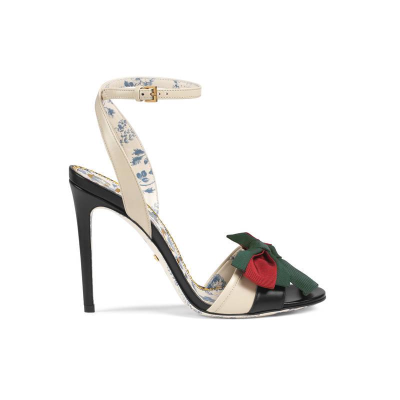 Gucci Leather Sandal With Web Bow in 