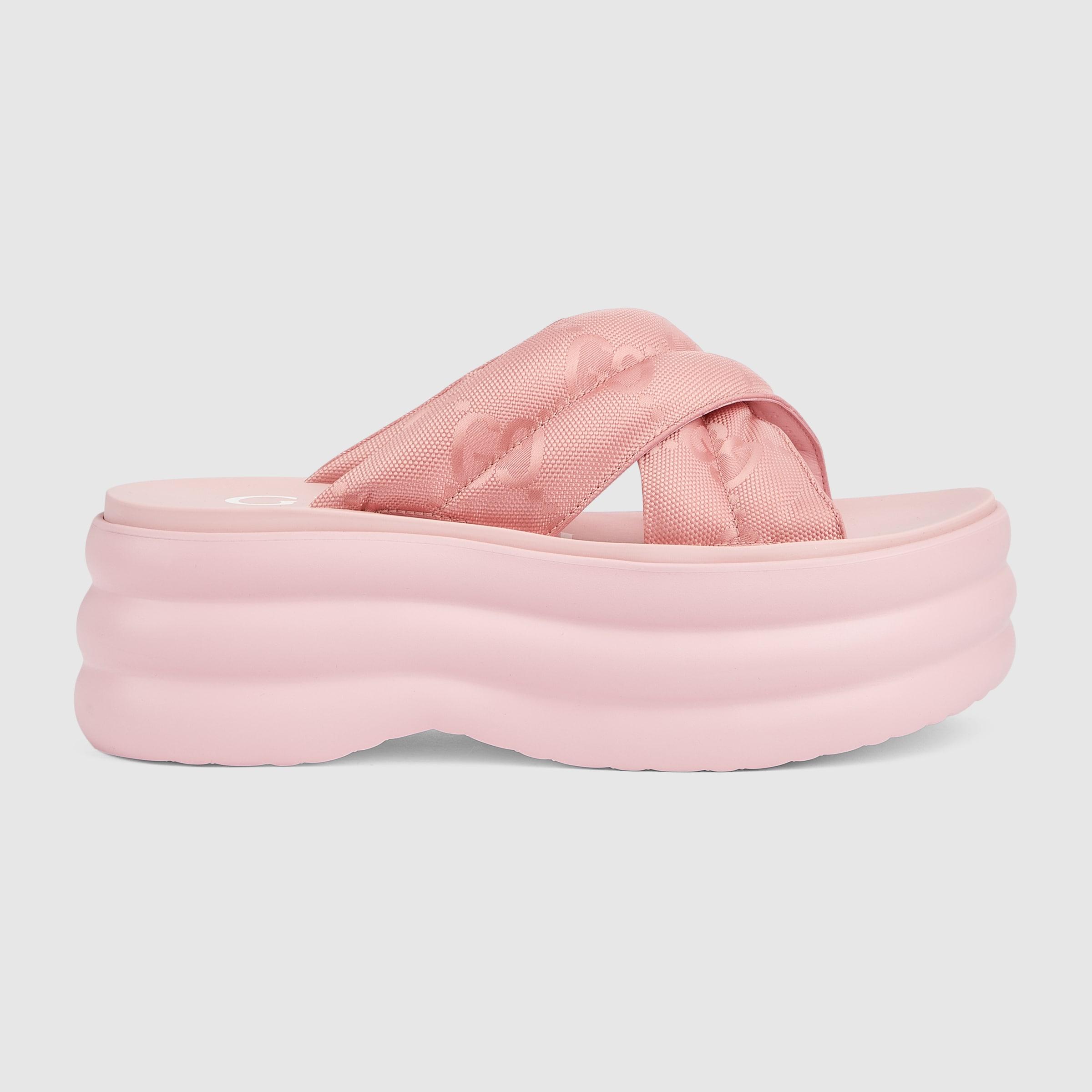 Sandales à plateforme en nylon matelassé à jacquard GG Gucci en coloris  Rose | Lyst