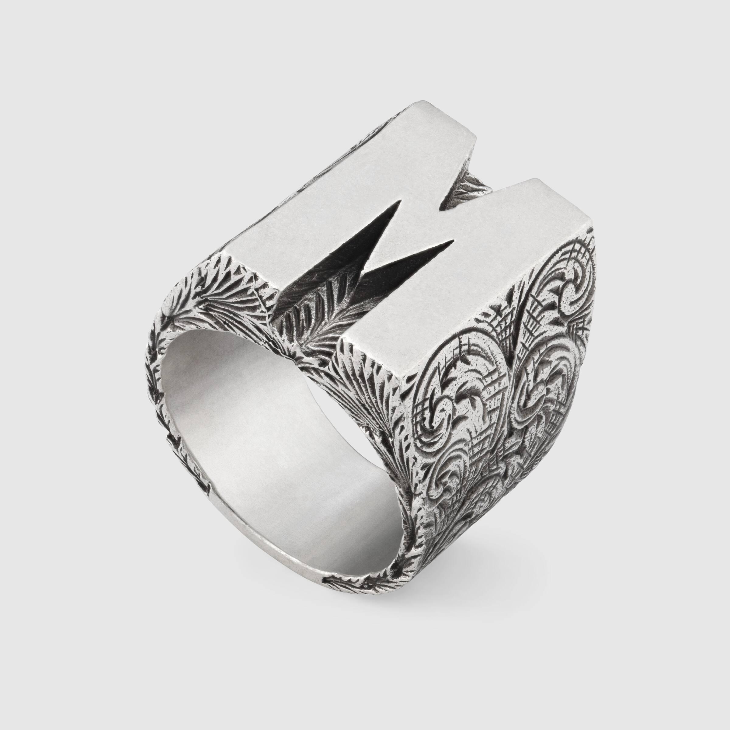 Gucci Buchstabe "M" Ring aus Silber - Lyst