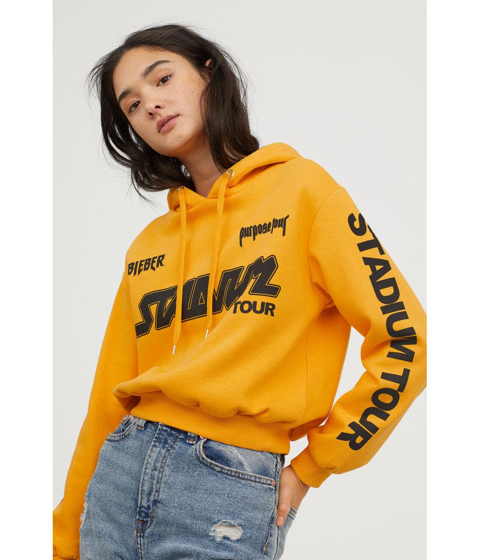short hooded top