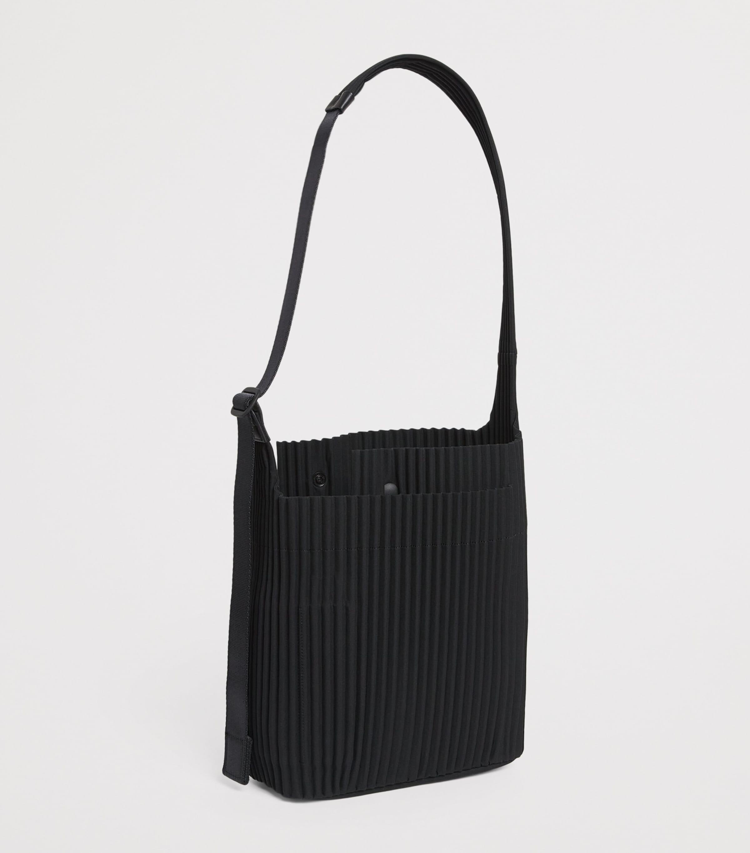 Homme Plissé Issey Miyake Messenger bags for Men | Online Sale up